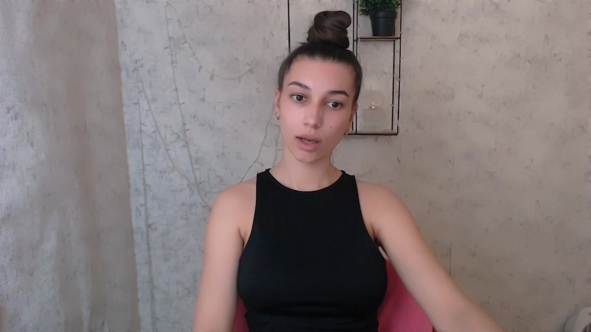 Gallery image thumbnail from PolaKim_'s myfreecams stream on, 04/25/2025, 10:46 image 6 of 20
