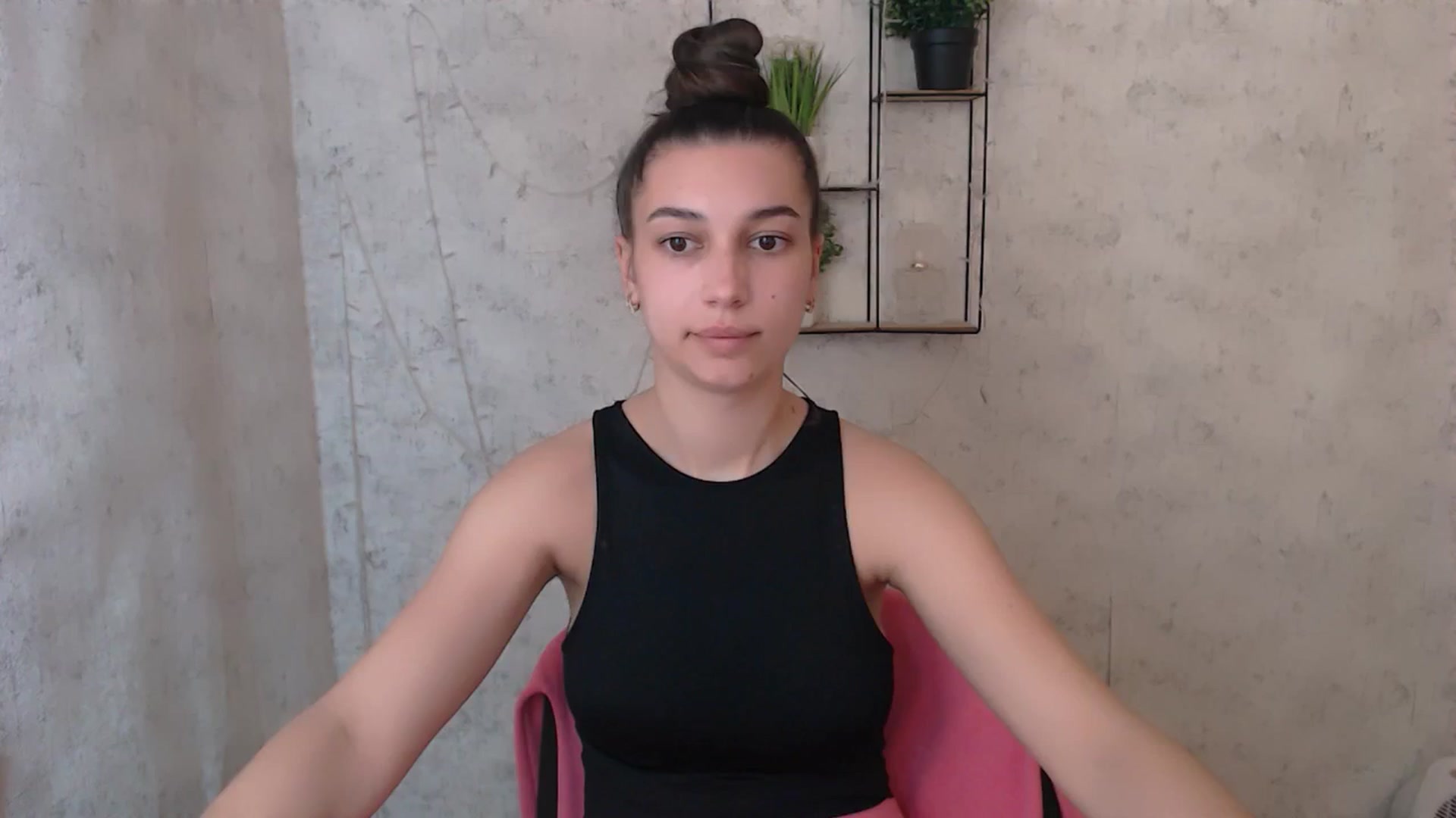 Gallery image thumbnail from PolaKim_'s myfreecams stream on, 04/25/2025, 10:46 image 15 of 20