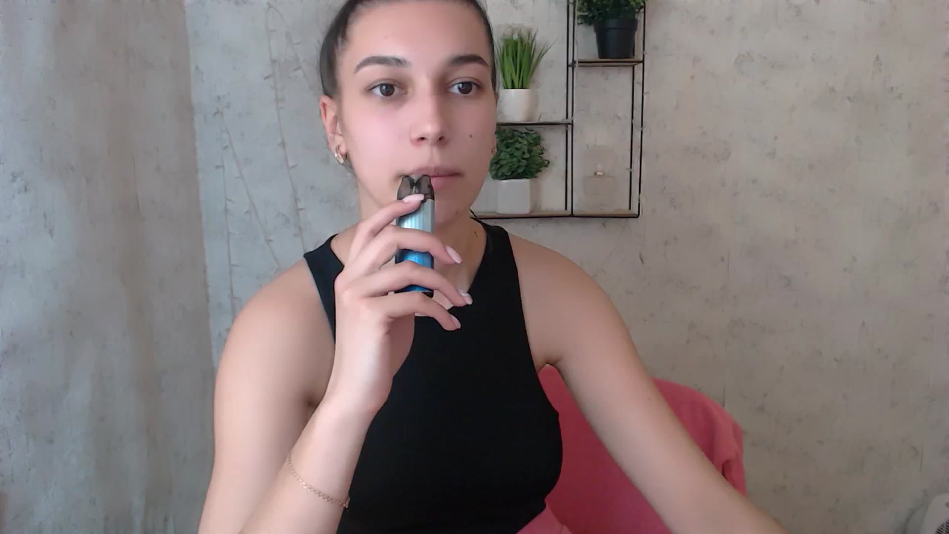 Gallery image thumbnail from PolaKim_'s myfreecams stream on, 04/25/2025, 10:46 image 12 of 20