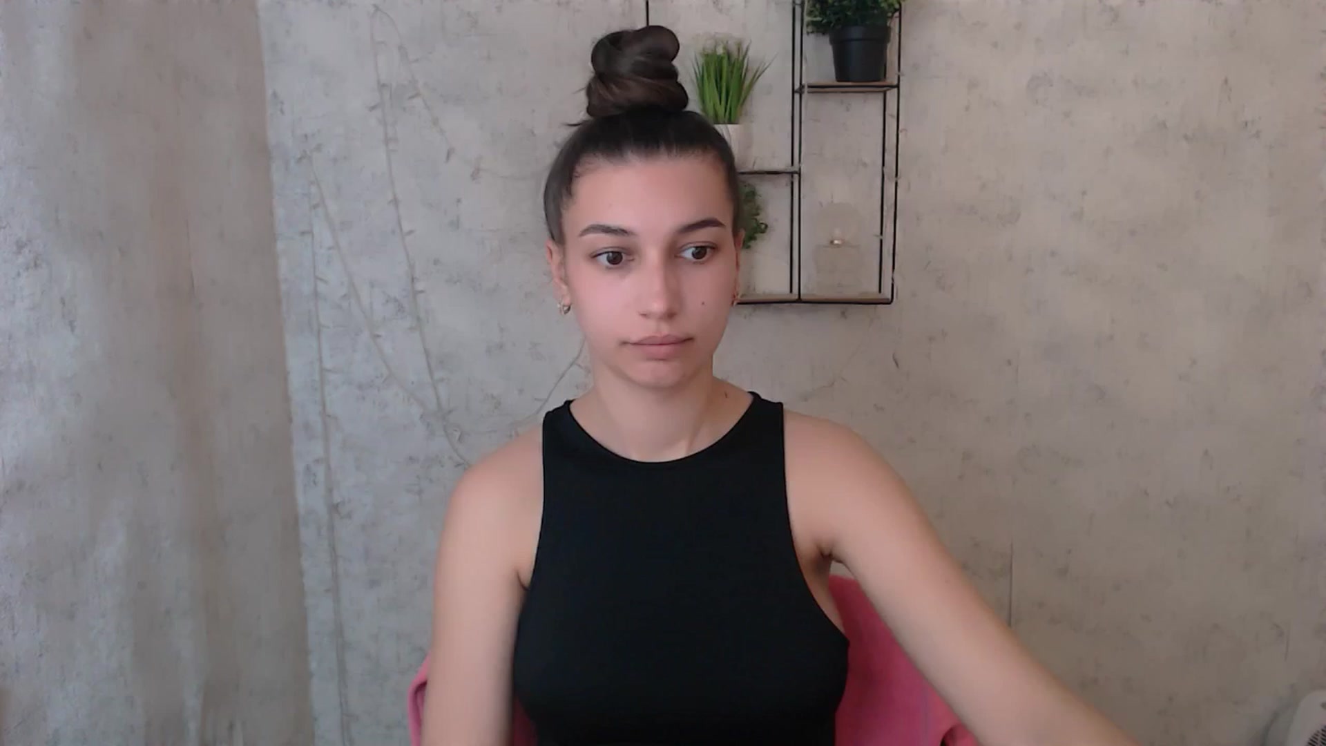 Gallery image thumbnail from PolaKim_'s myfreecams stream on, 04/25/2025, 11:46 image 3 of 20