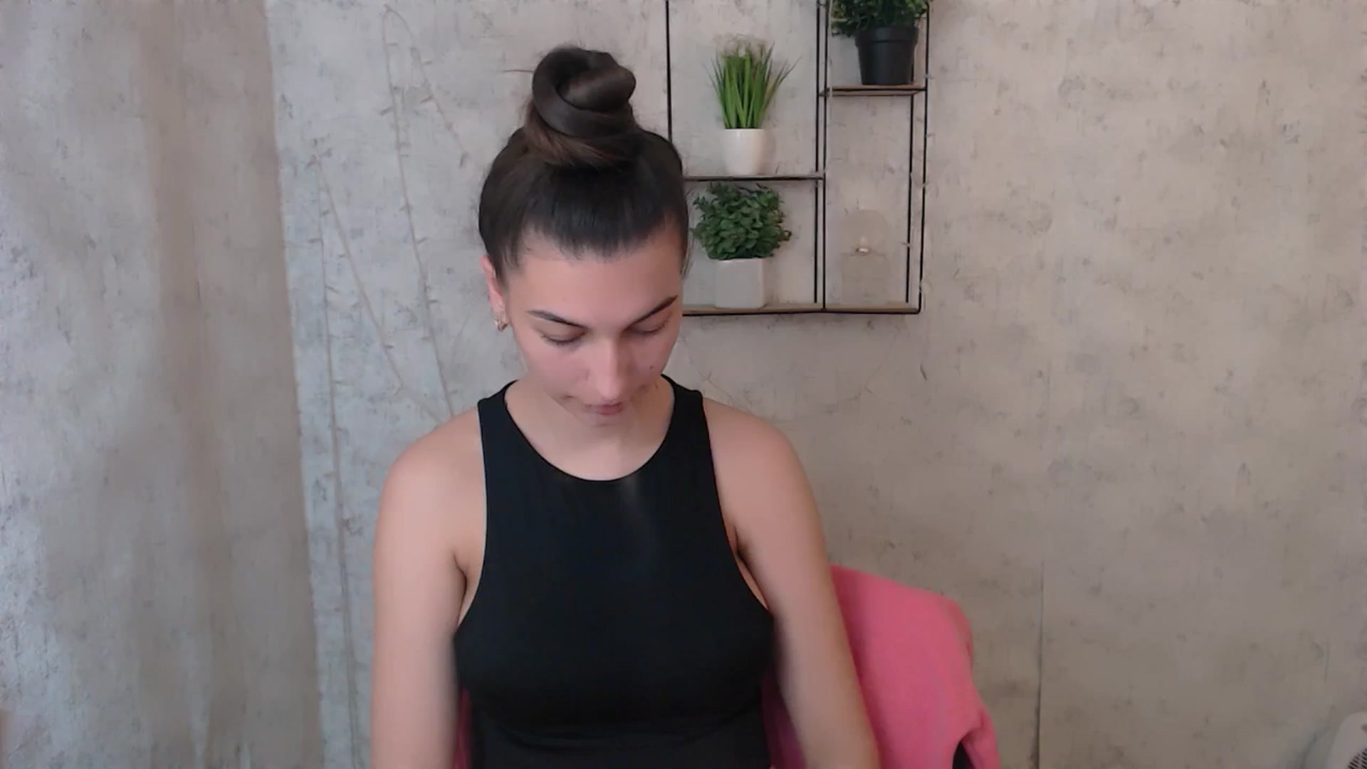 Gallery image thumbnail from PolaKim_'s myfreecams stream on, 04/25/2025, 11:46 image 15 of 20