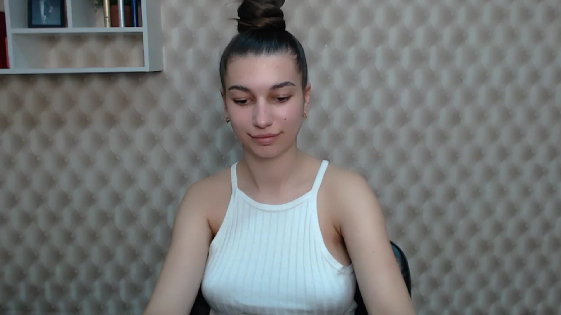 Gallery image thumbnail from PolaKim_'s myfreecams stream on, 04/27/2025, 11:20 image 14 of 20