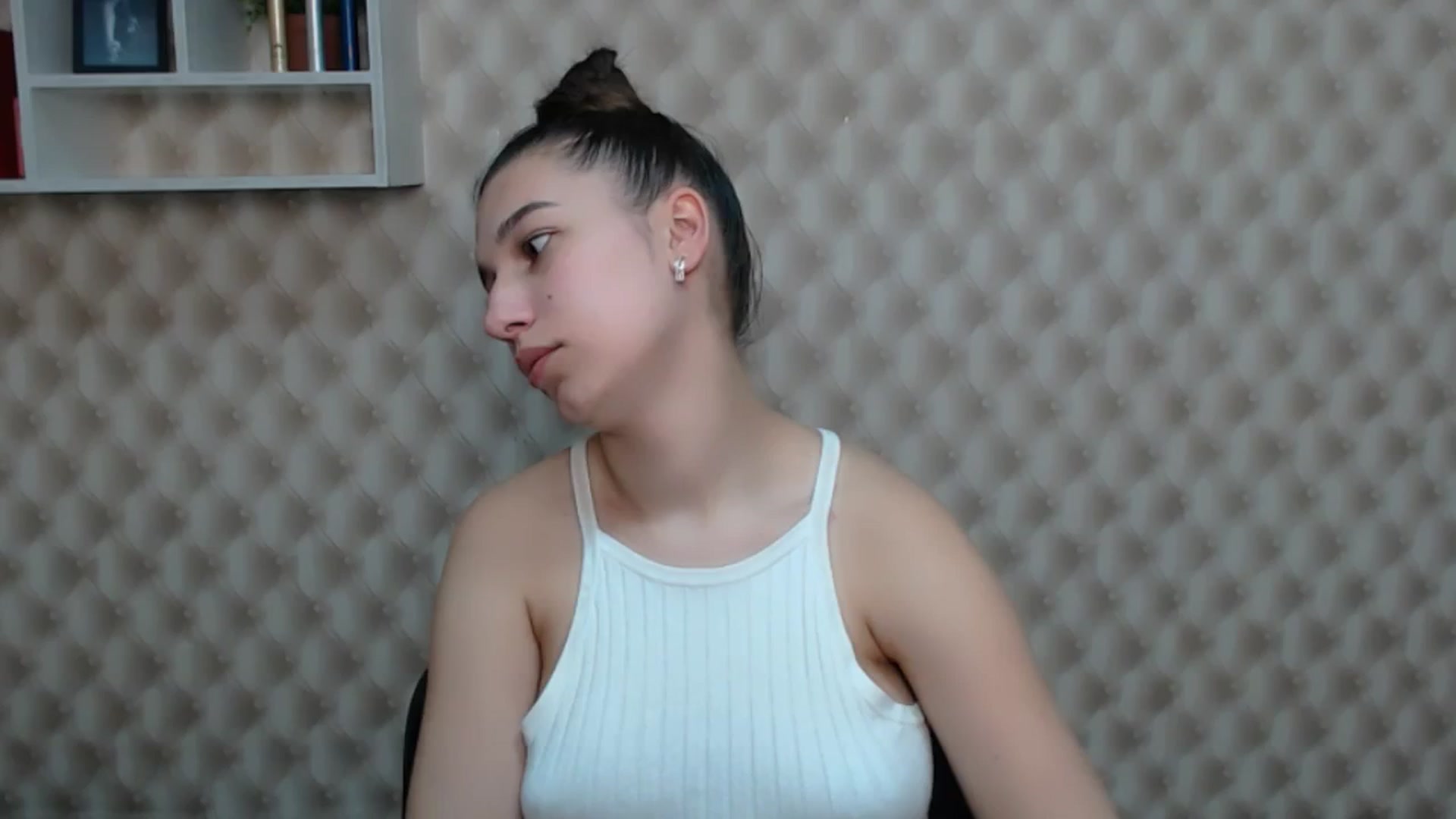 Gallery image thumbnail from PolaKim_'s myfreecams stream on, 04/27/2025, 11:20 image 3 of 20