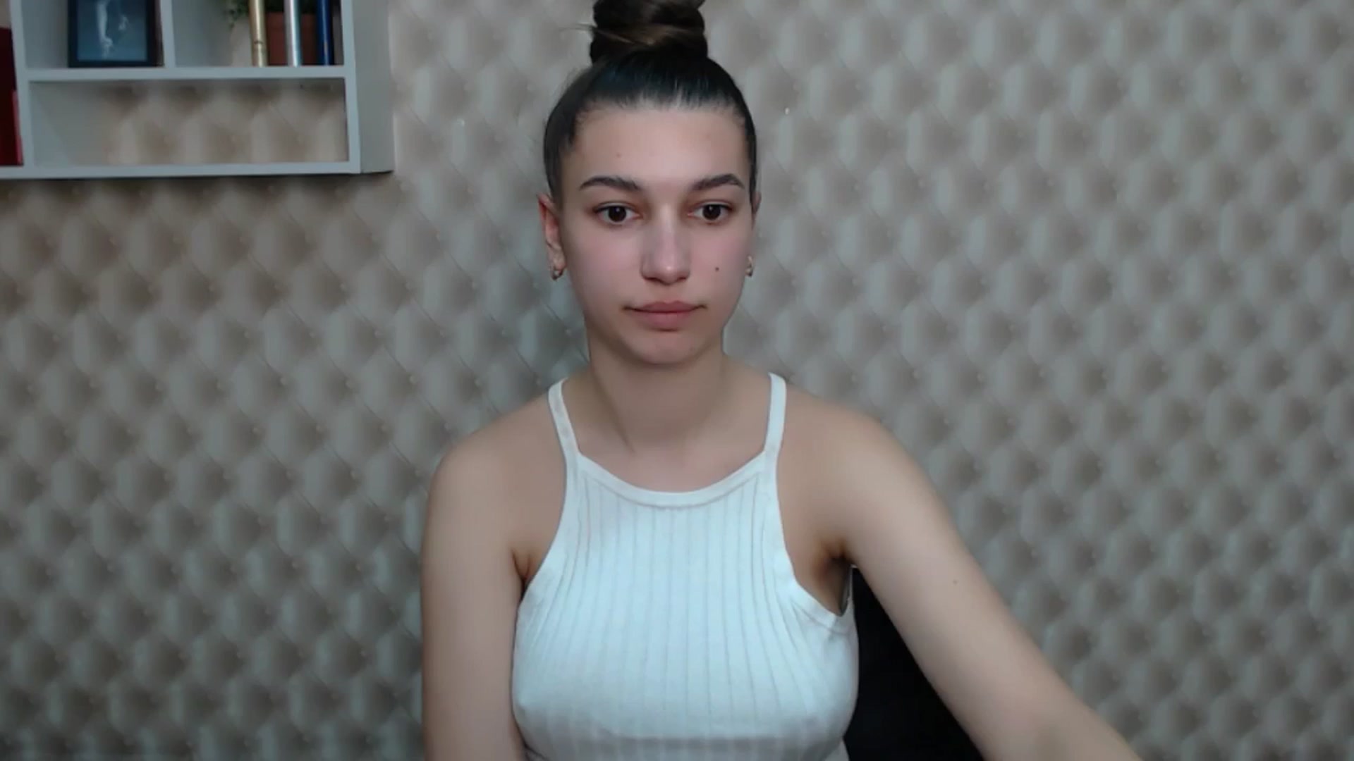Gallery image thumbnail from PolaKim_'s myfreecams stream on, 04/27/2025, 11:20 image 17 of 20
