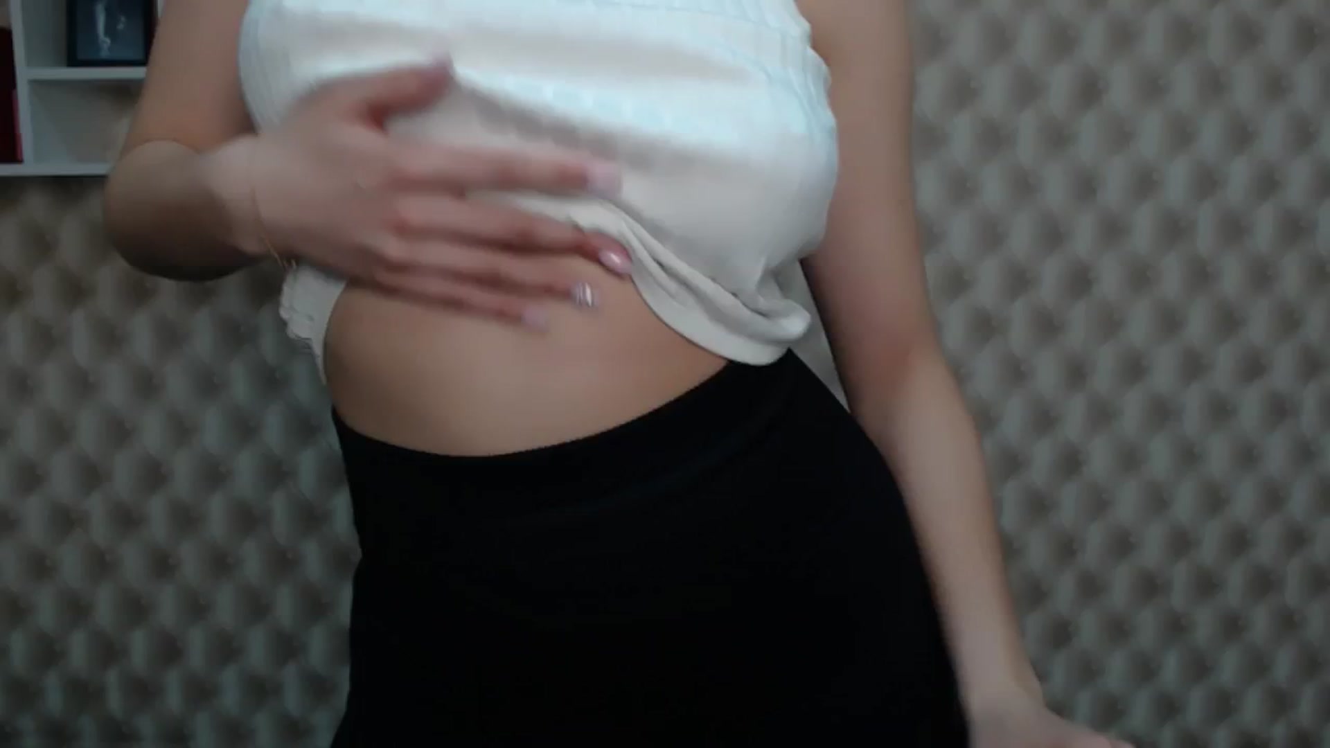 Gallery image thumbnail from PolaKim_'s myfreecams stream on, 04/27/2025, 11:20 image 5 of 20