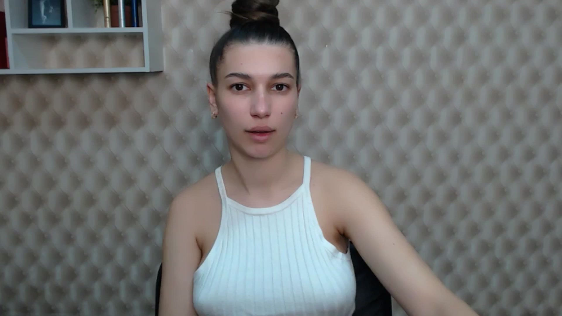 Gallery image thumbnail from PolaKim_'s myfreecams stream on, 04/27/2025, 11:20 image 4 of 20