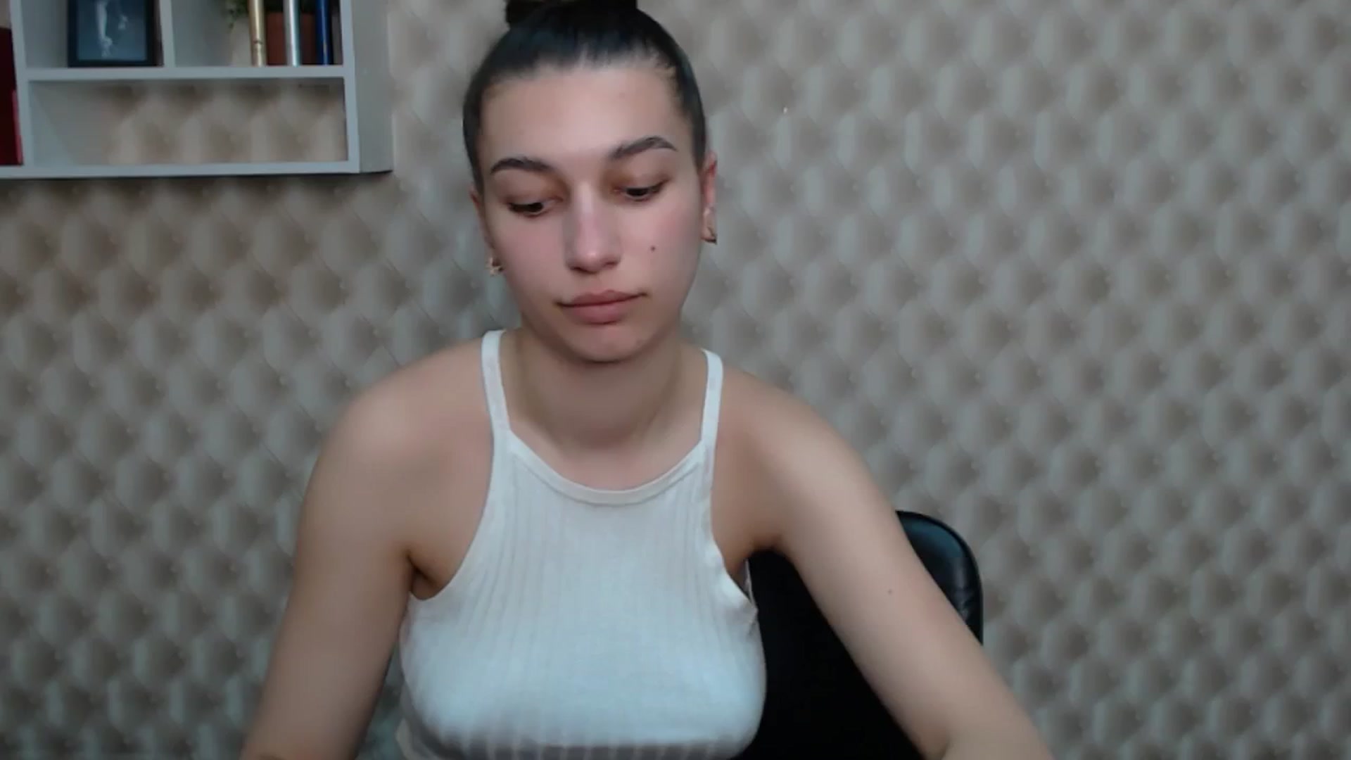 Gallery image thumbnail from PolaKim_'s myfreecams stream on, 04/27/2025, 11:20 image 8 of 20