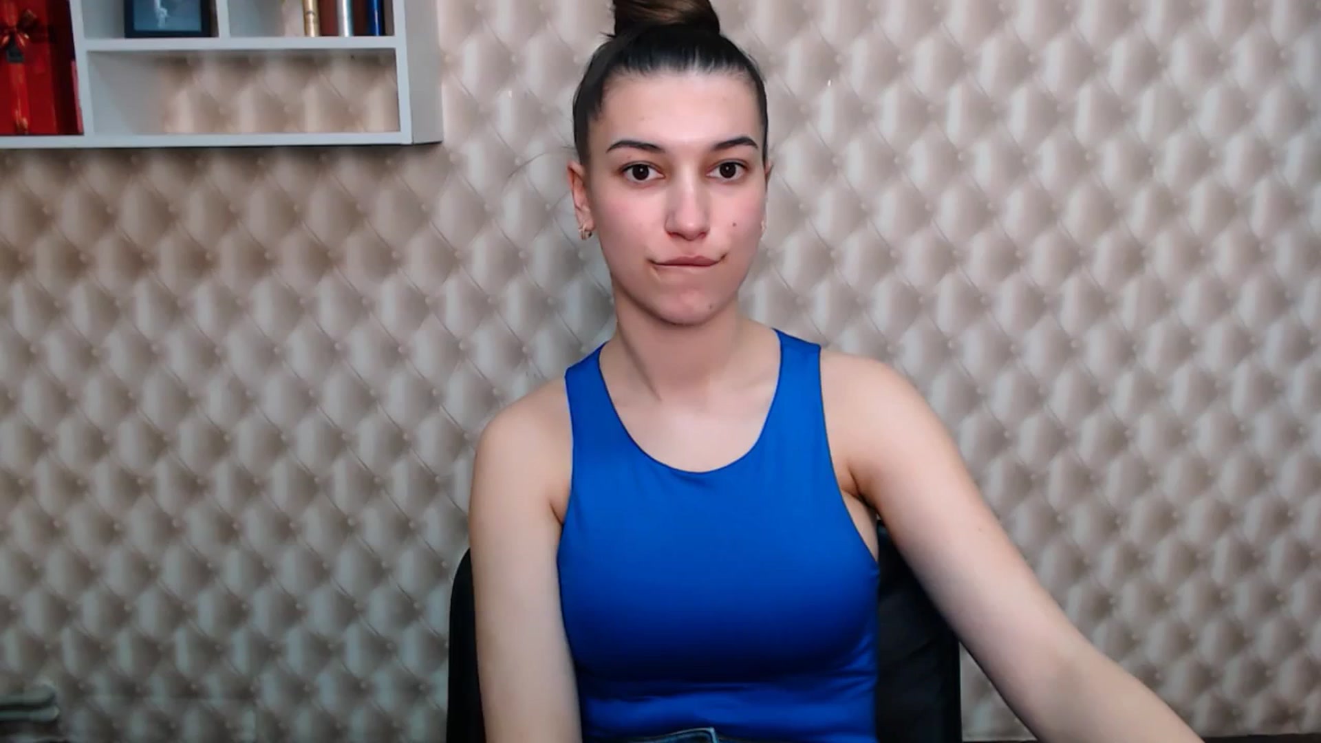 Gallery image thumbnail from PolaKim_'s myfreecams stream on, 05/01/2025, 11:34 image 1 of 20