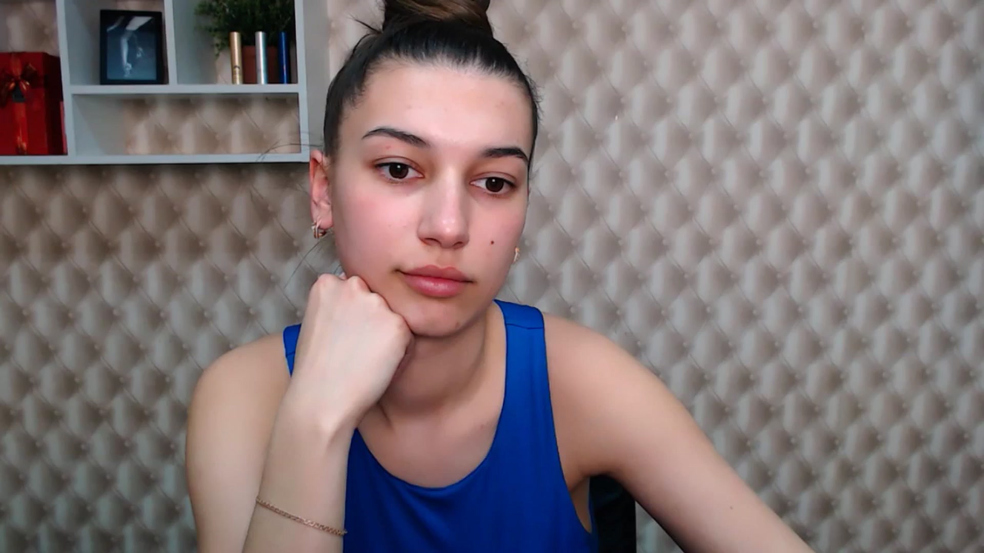 Gallery image thumbnail from PolaKim_'s myfreecams stream on, 05/01/2025, 11:34 image 11 of 20