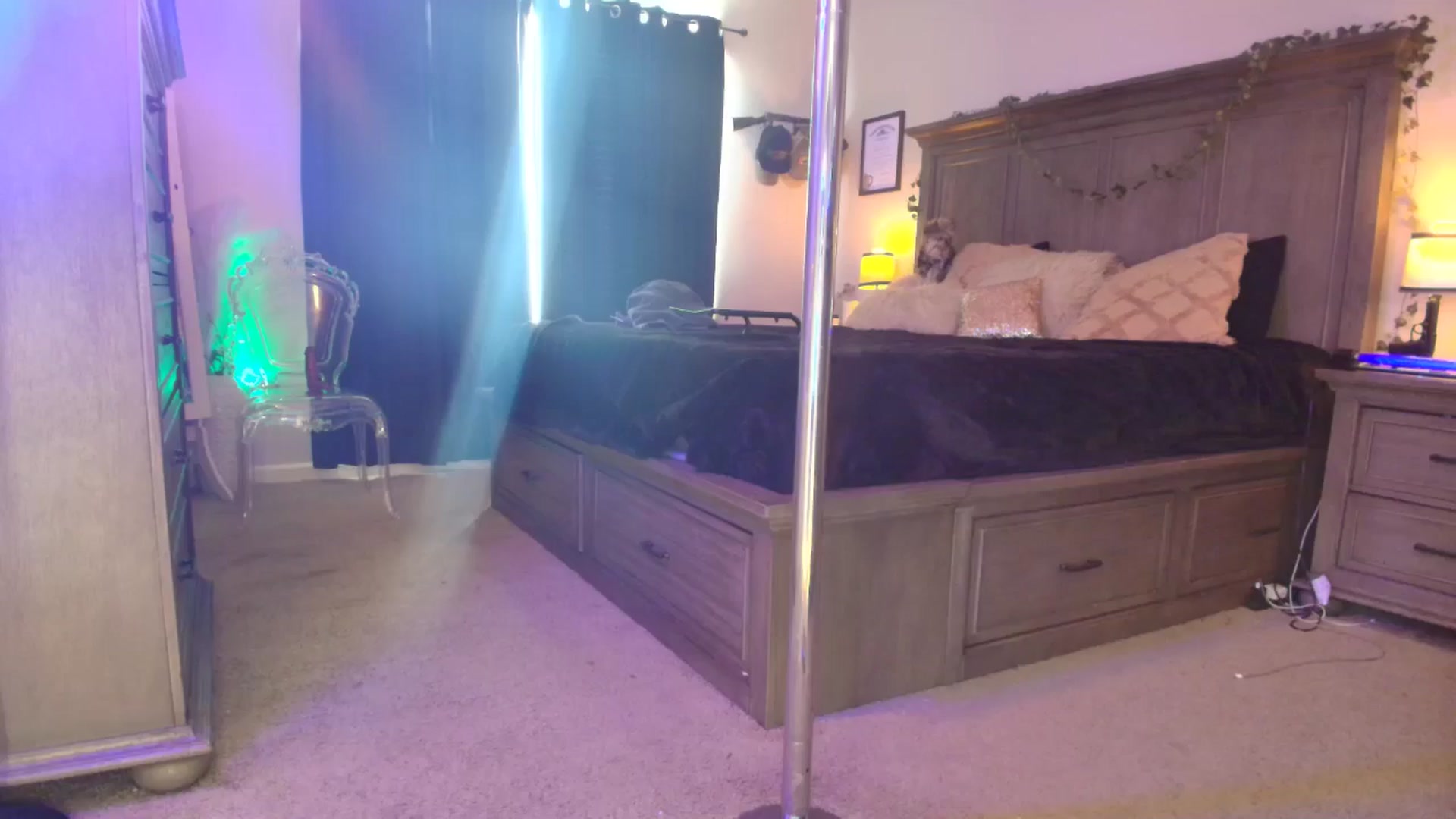 Gallery image thumbnail from PoleBunnyXxx's myfreecams stream on, 01/05/2026, 22:09 image 4 of 20