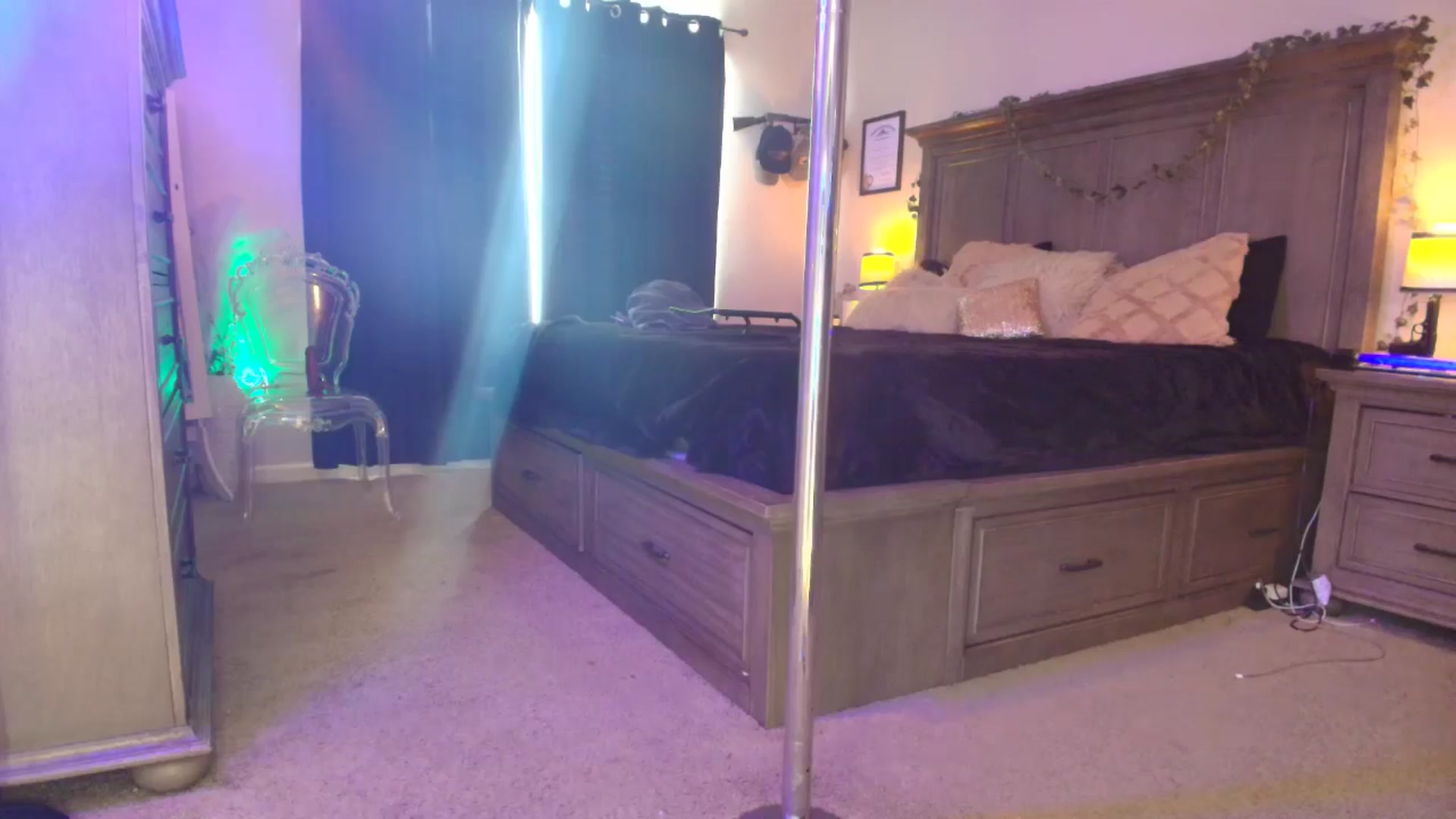 Gallery image thumbnail from PoleBunnyXxx's myfreecams stream on, 01/05/2026, 22:09 image 5 of 20