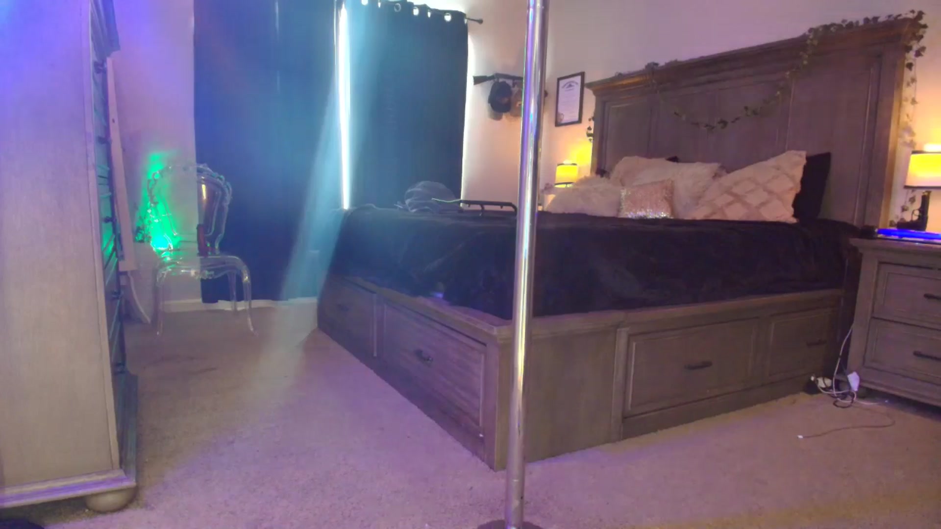 Gallery image thumbnail from PoleBunnyXxx's myfreecams stream on, 01/05/2026, 22:09 image 3 of 20