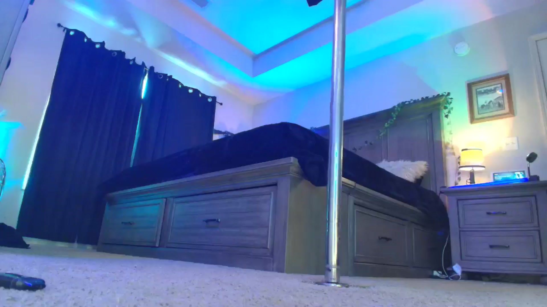 Gallery image thumbnail from PoleBunnyXxx's myfreecams stream on, 01/09/2026, 19:35 image 7 of 20