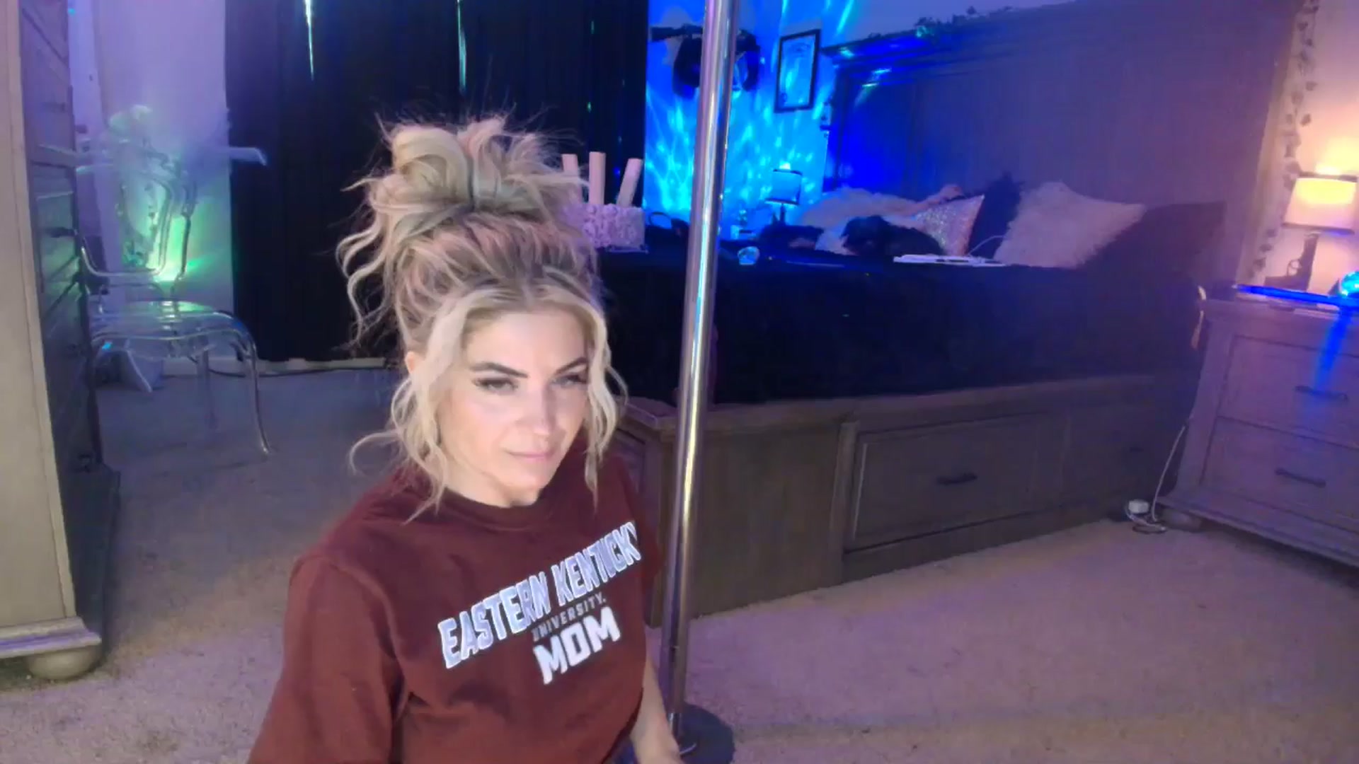 Gallery image thumbnail from PoleBunnyXxx's myfreecams stream on, 02/09/2026, 21:15 image 1 of 20