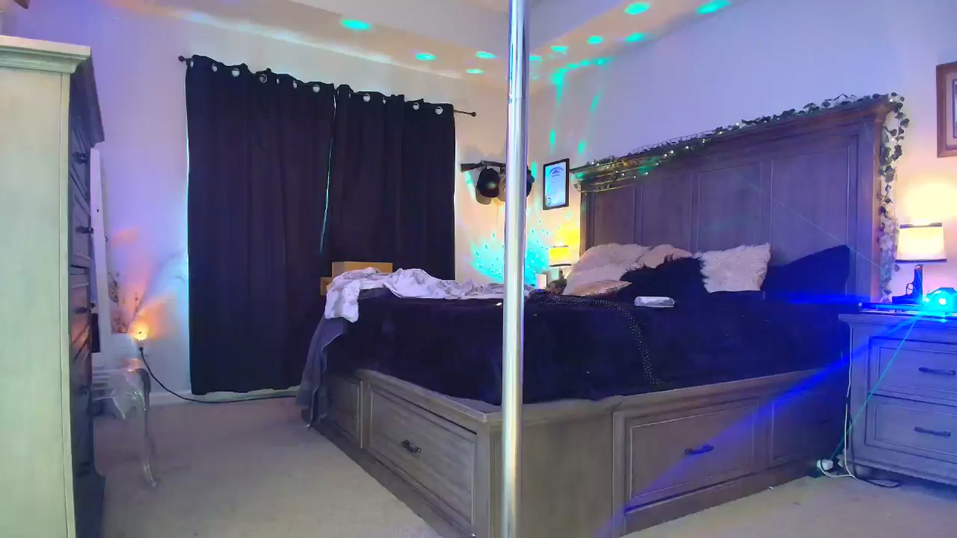 Gallery image thumbnail from PoleBunnyXxx's myfreecams stream on, 02/18/2026, 19:40 image 1 of 20
