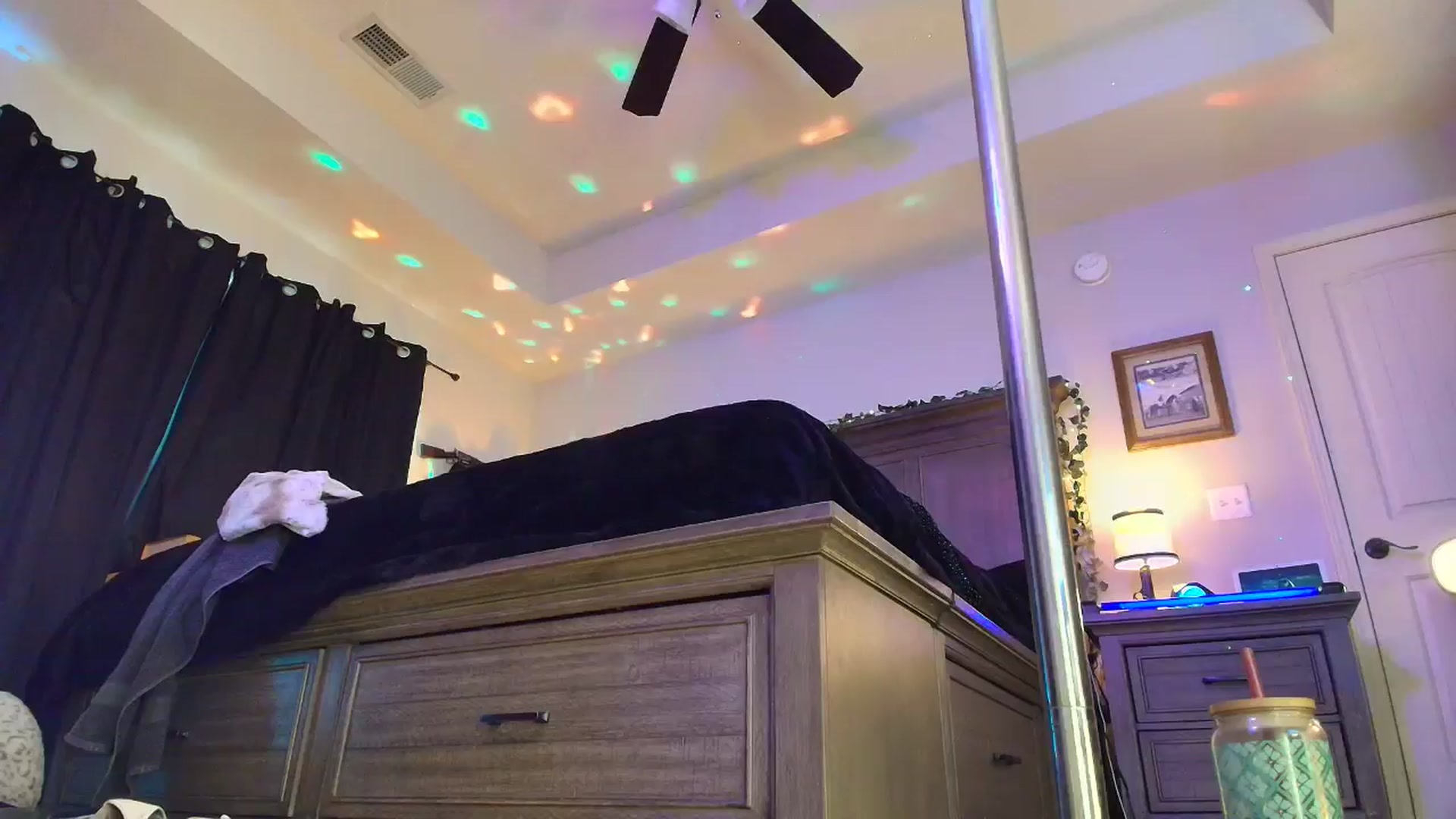 Gallery image thumbnail from PoleBunnyXxx's myfreecams stream on, 02/18/2026, 19:40 image 11 of 20