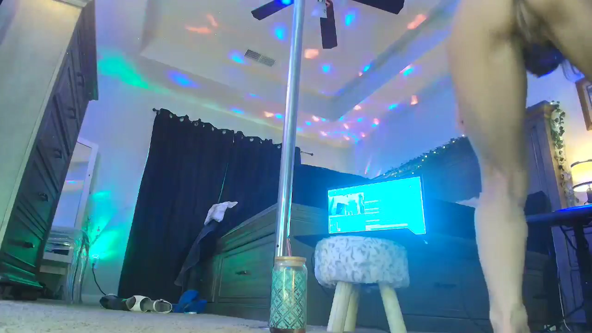 Gallery image thumbnail from PoleBunnyXxx's myfreecams stream on, 02/18/2026, 20:59 image 8 of 20