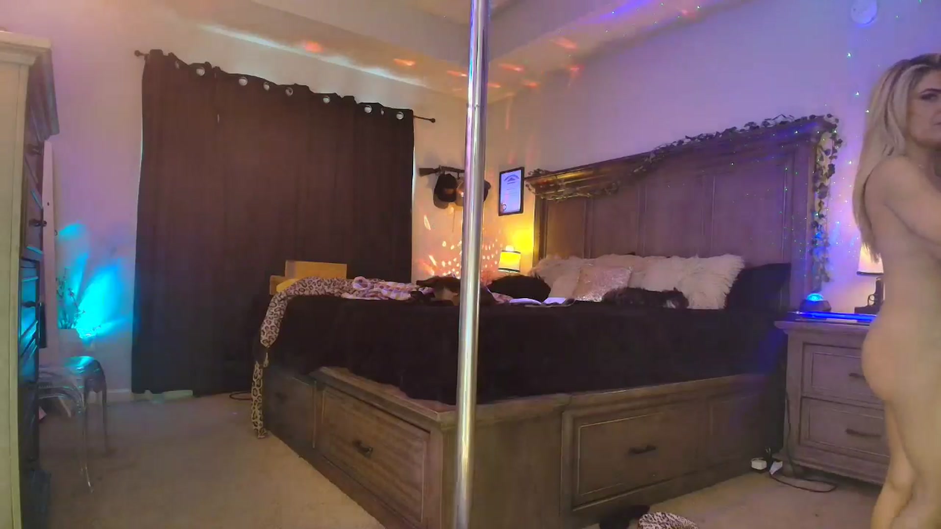 Gallery image thumbnail from PoleBunnyXxx's myfreecams stream on, 03/02/2026, 18:32 image 18 of 20