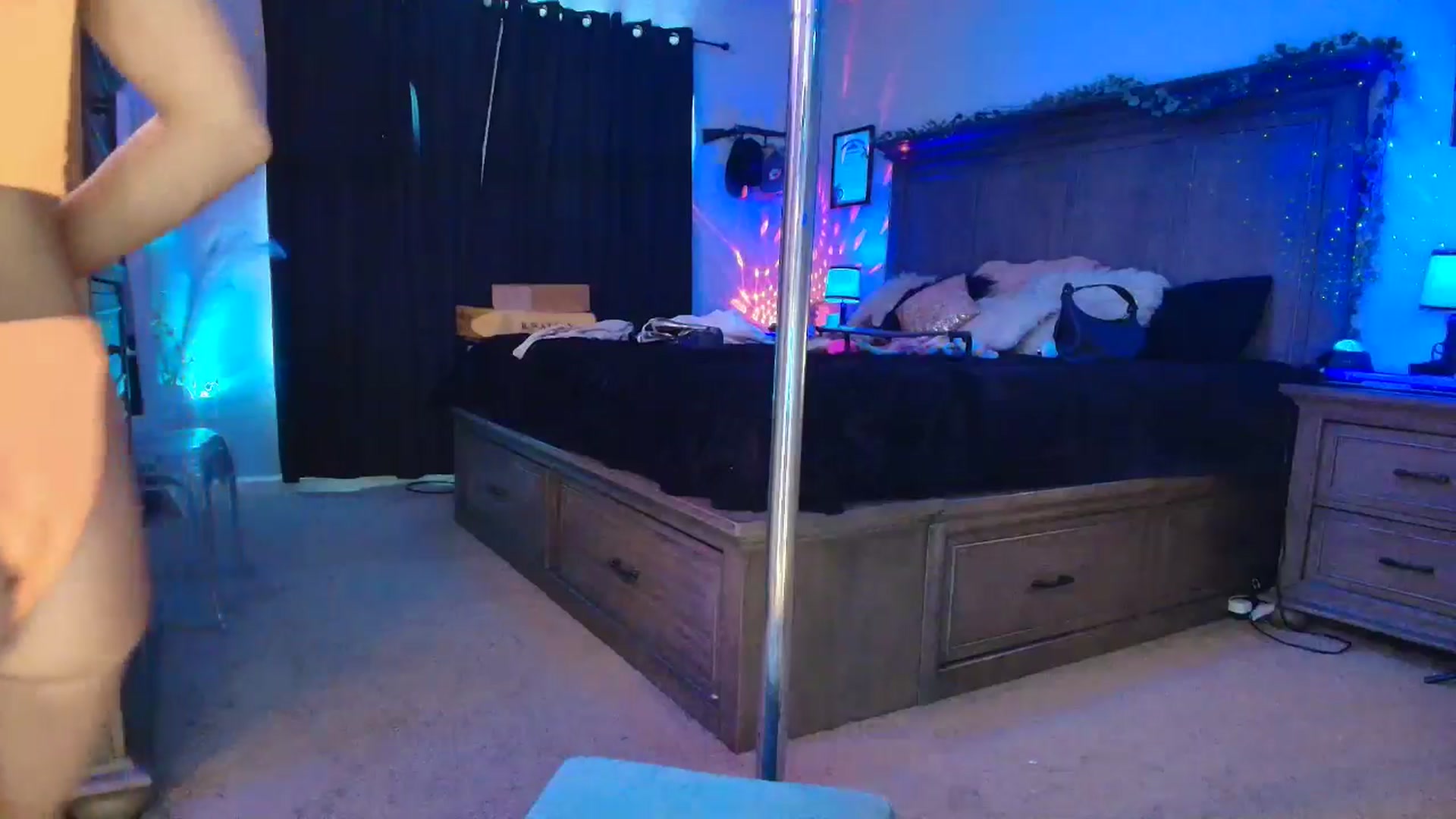 Gallery image thumbnail from PoleBunnyXxx's myfreecams stream on, 03/04/2026, 18:13 image 20 of 20