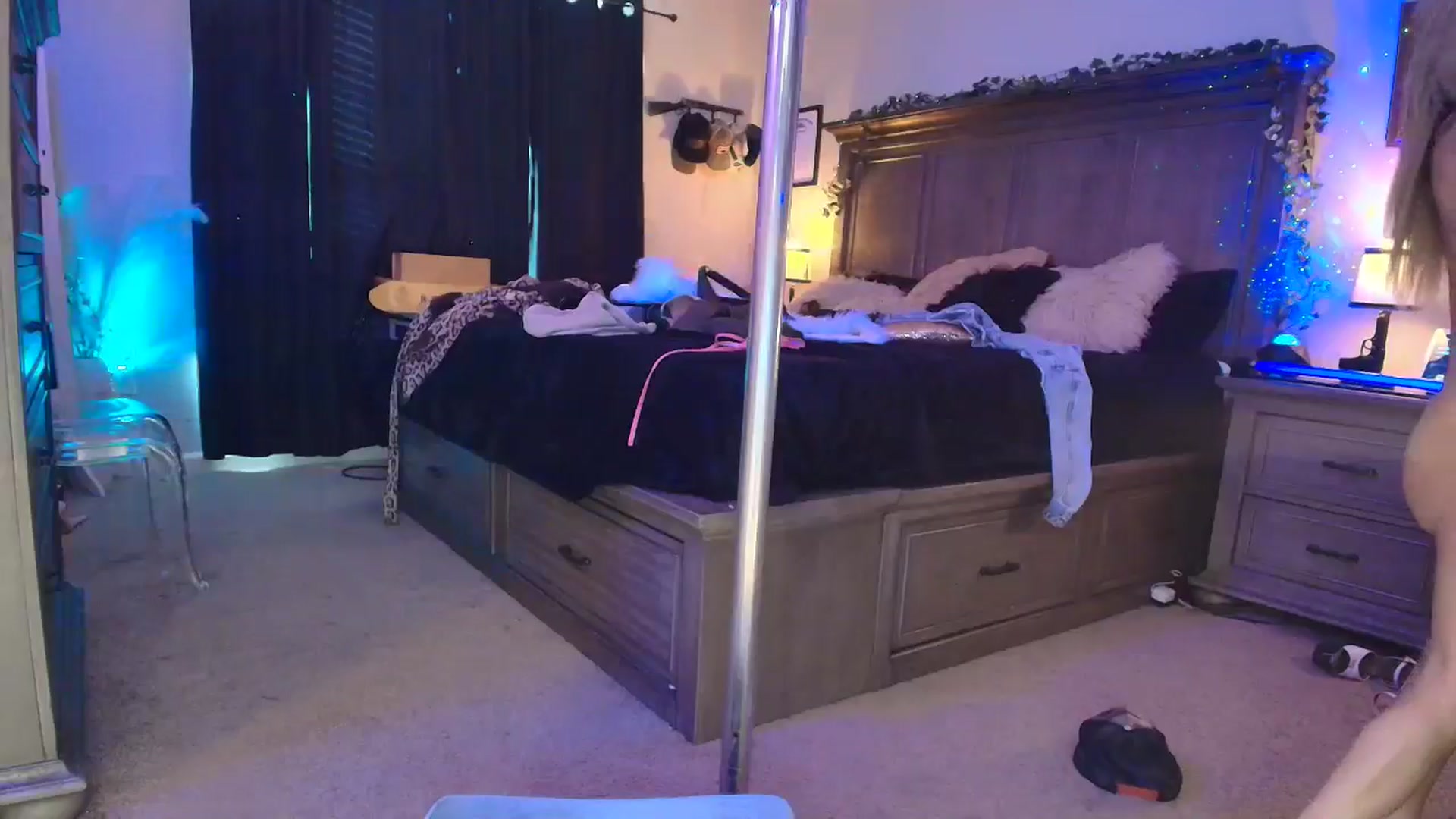 Gallery image thumbnail from PoleBunnyXxx's myfreecams stream on, 03/09/2026, 21:46 image 8 of 20