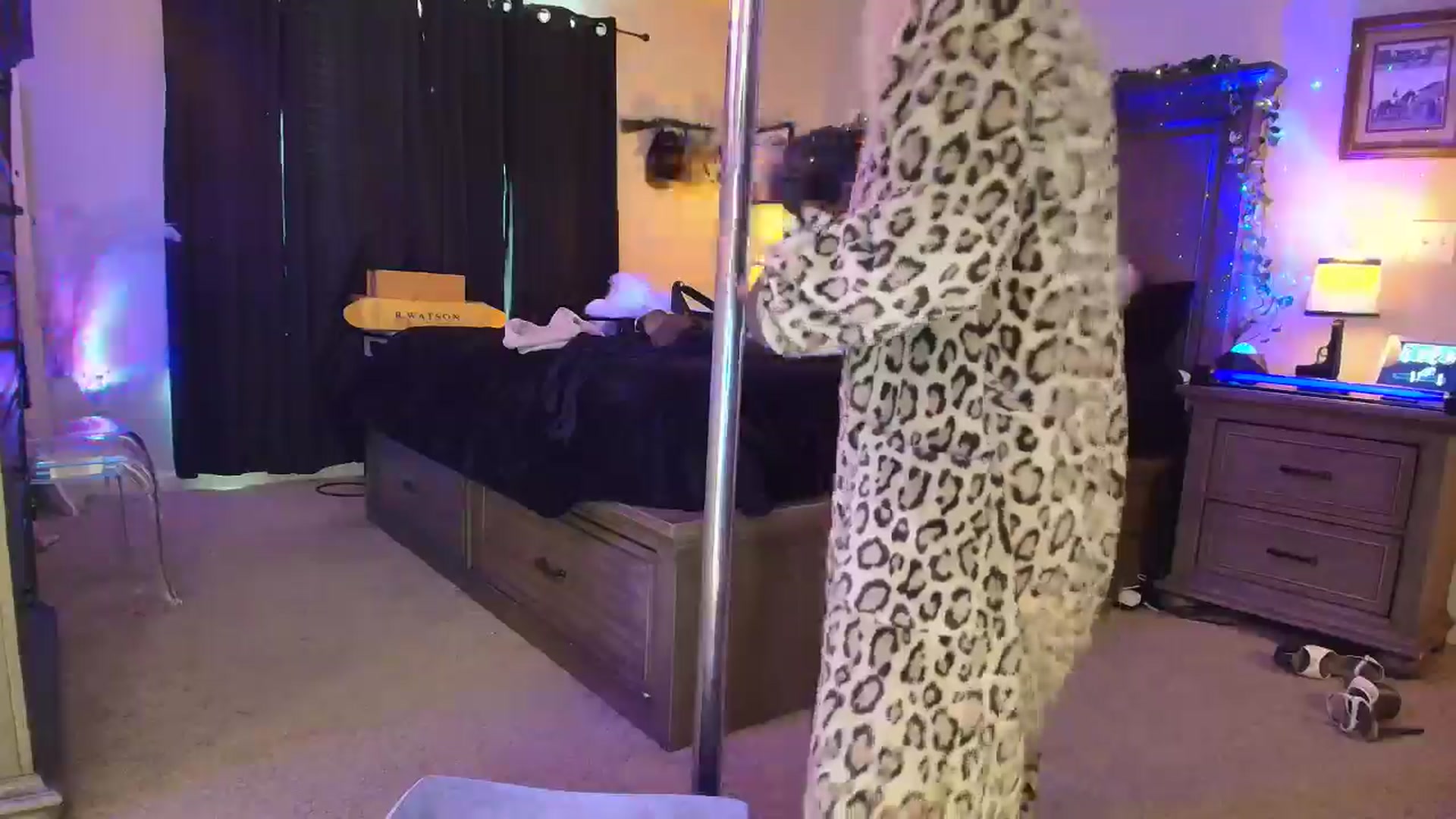 Gallery image thumbnail from PoleBunnyXxx's myfreecams stream on, 03/09/2026, 22:33 image 18 of 20