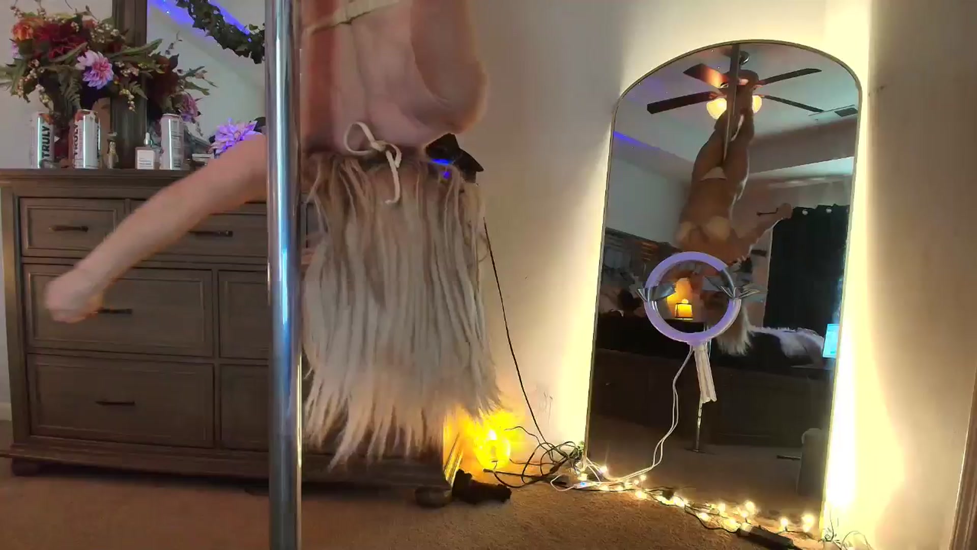 Gallery image thumbnail from PoleBunnyXxx's myfreecams stream on, 03/10/2026, 23:31 image 6 of 20