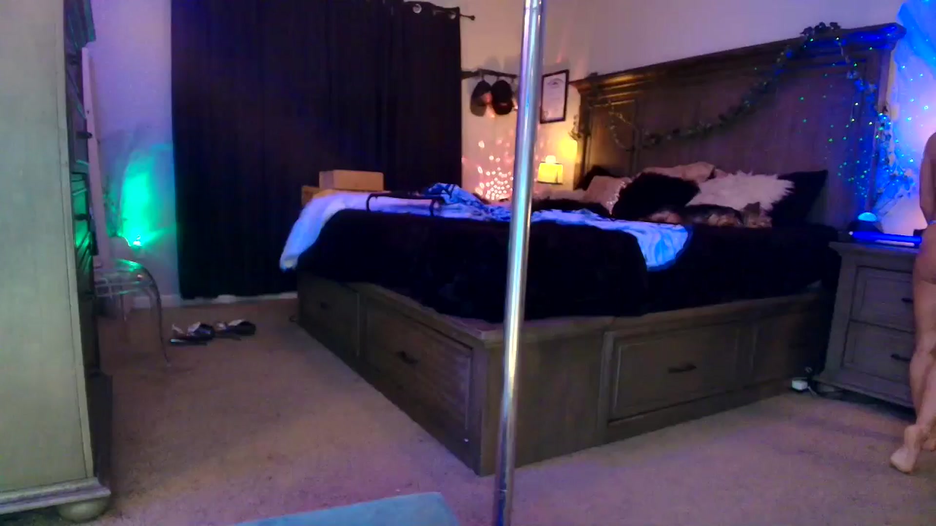 Gallery image thumbnail from PoleBunnyXxx's myfreecams stream on, 03/15/2026, 24:34 image 3 of 20