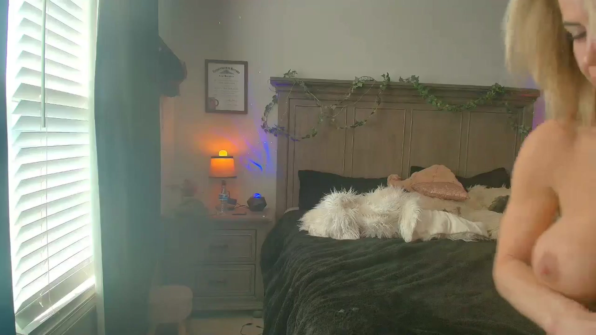 Gallery image thumbnail from PoleBunnyXxx's myfreecams stream on, 03/19/2026, 19:10 image 7 of 20