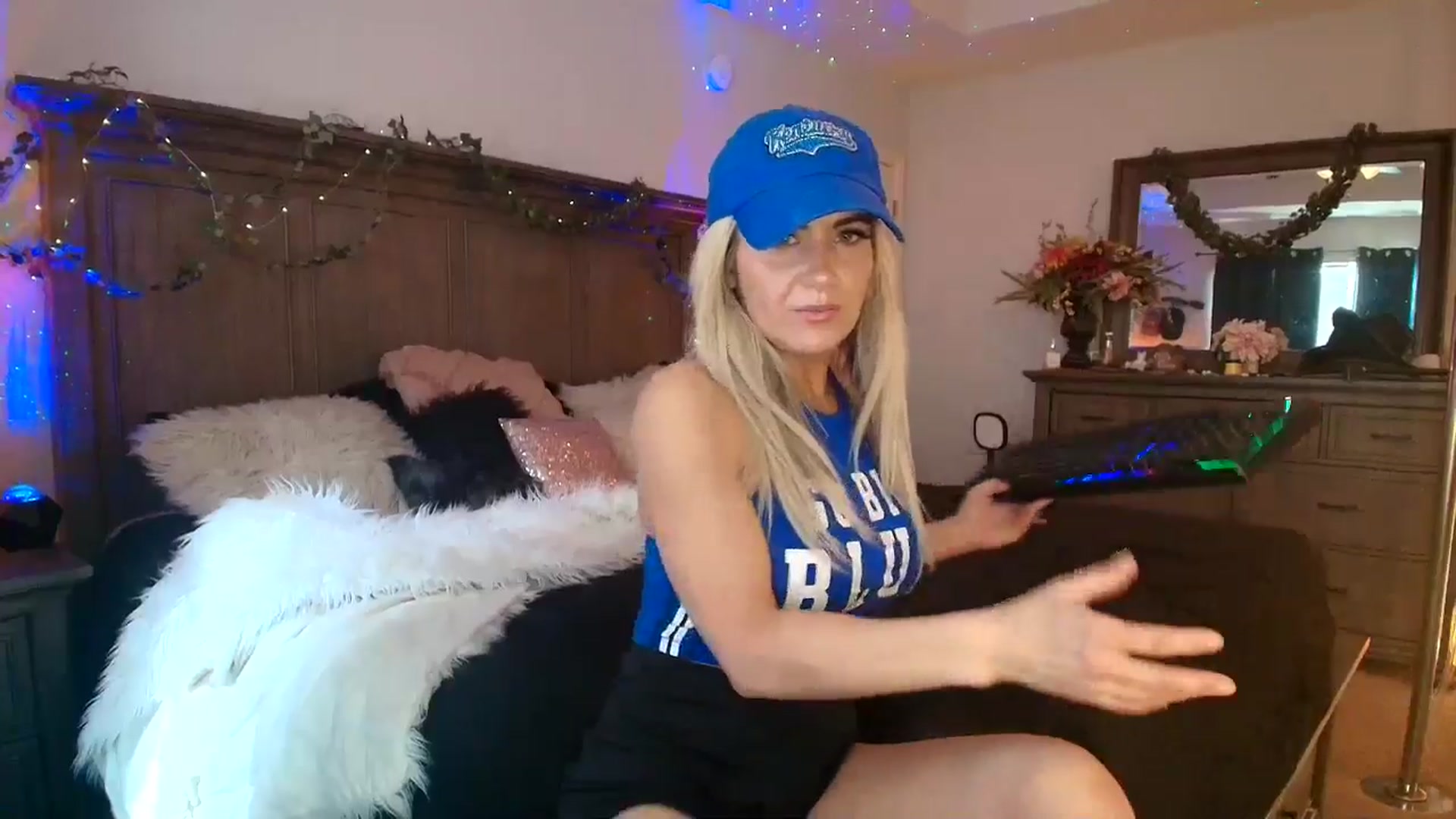 Gallery image thumbnail from PoleBunnyXxx's myfreecams stream on, 03/20/2026, 17:29 image 4 of 20