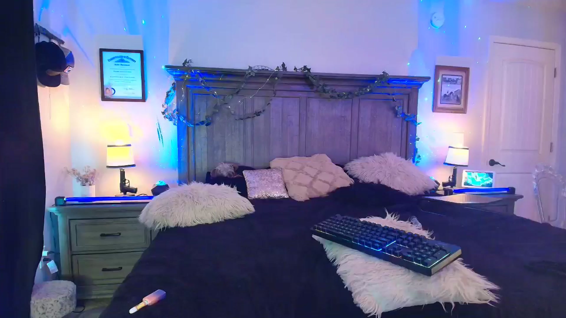 Gallery image thumbnail from PoleBunnyXxx's myfreecams stream on, 03/25/2026, 21:49 image 4 of 20