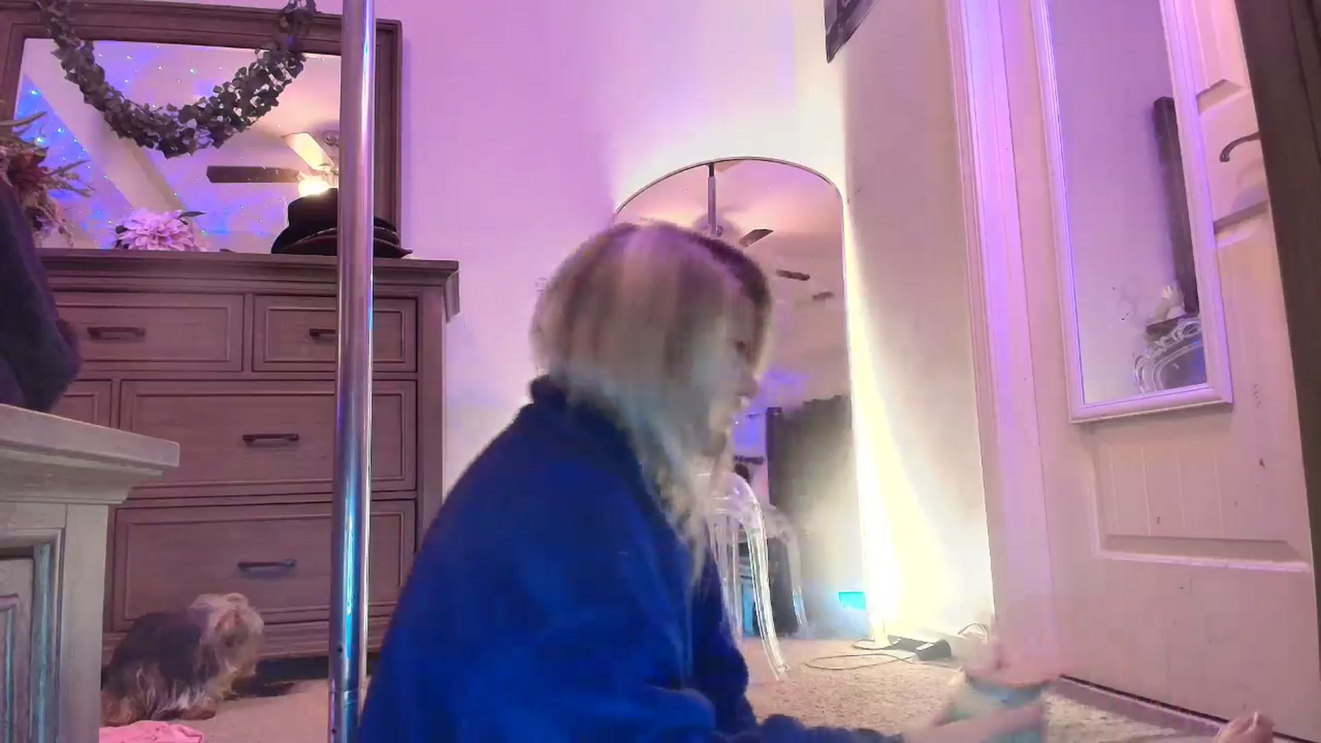 Gallery image thumbnail from PoleBunnyXxx's myfreecams stream on, 04/02/2026, 04:48 image 15 of 20