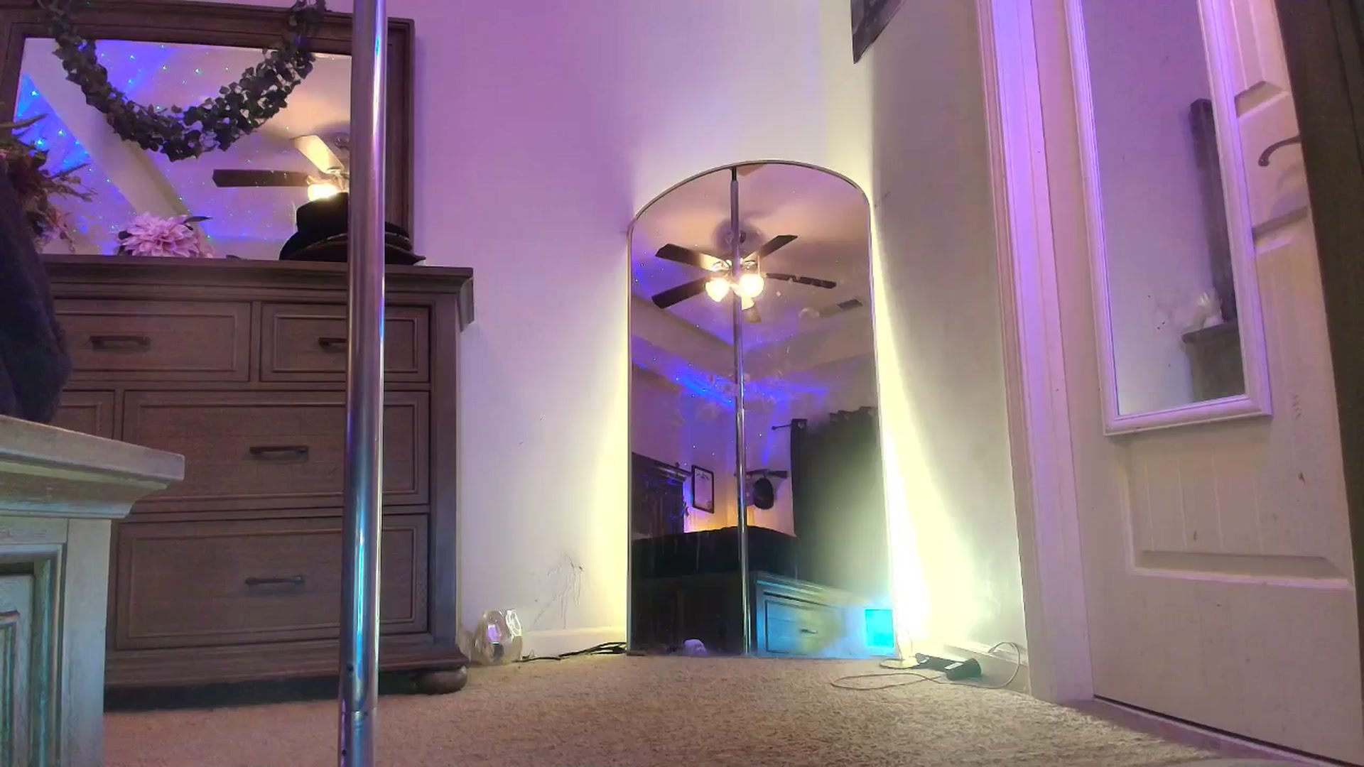 Gallery image thumbnail from PoleBunnyXxx's myfreecams stream on, 04/02/2026, 04:48 image 14 of 20
