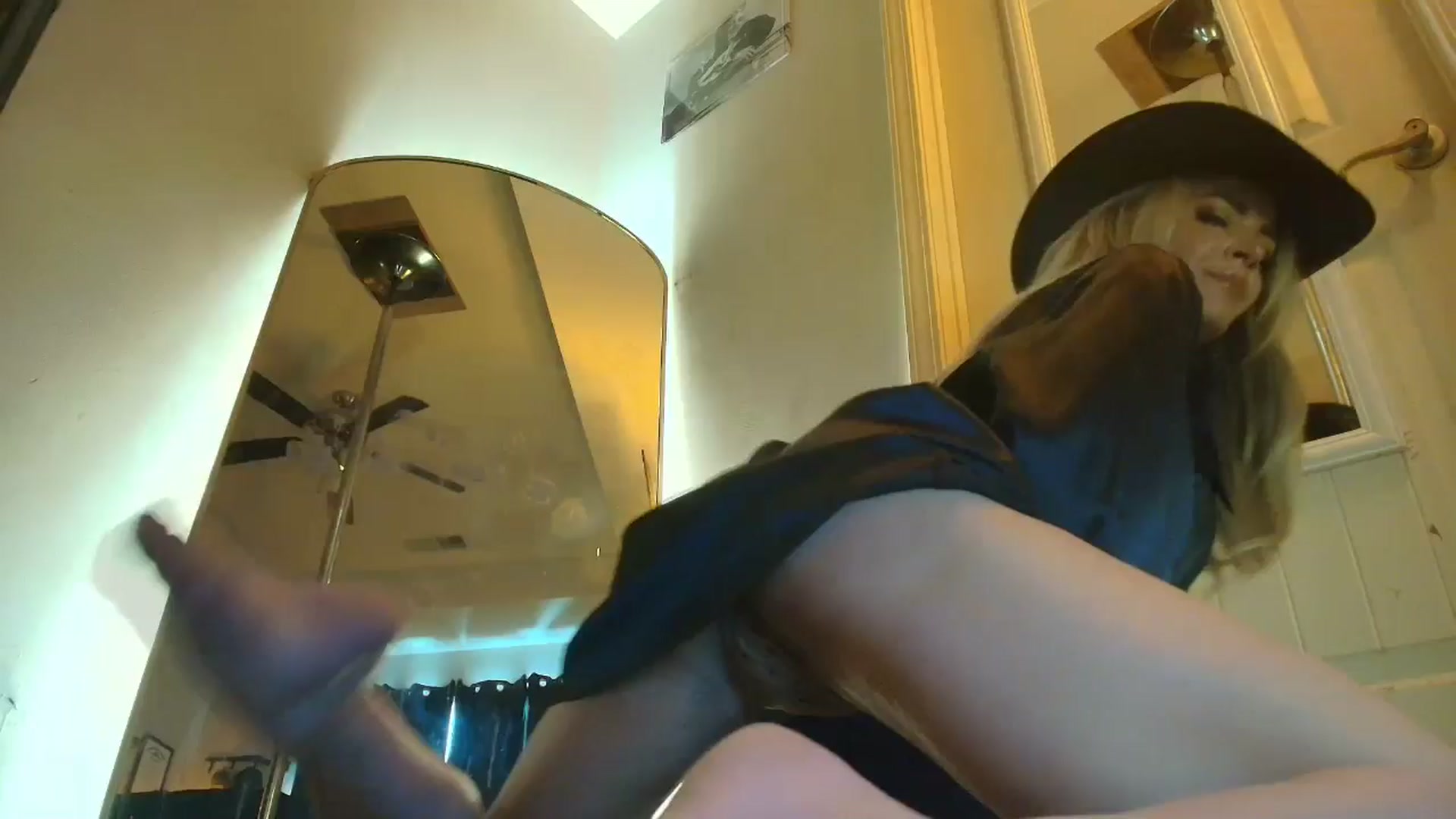Gallery image thumbnail from PoleBunnyXxx's myfreecams stream on, 04/03/2026, 17:45 image 20 of 20