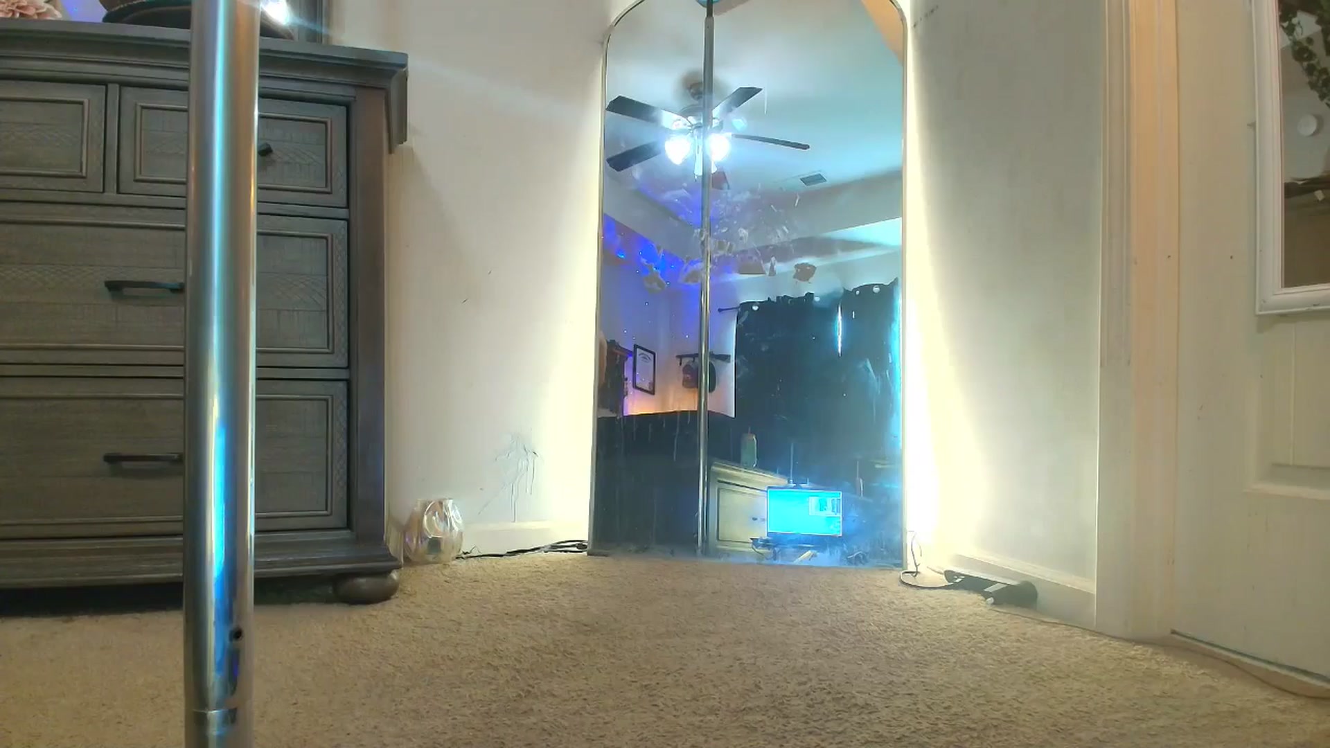 Gallery image thumbnail from PoleBunnyXxx's myfreecams stream on, 04/03/2026, 18:39 image 5 of 20