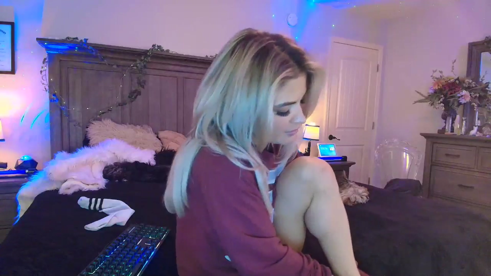 Gallery image thumbnail from PoleBunnyXxx's myfreecams stream on, 04/11/2026, 20:16 image 18 of 20
