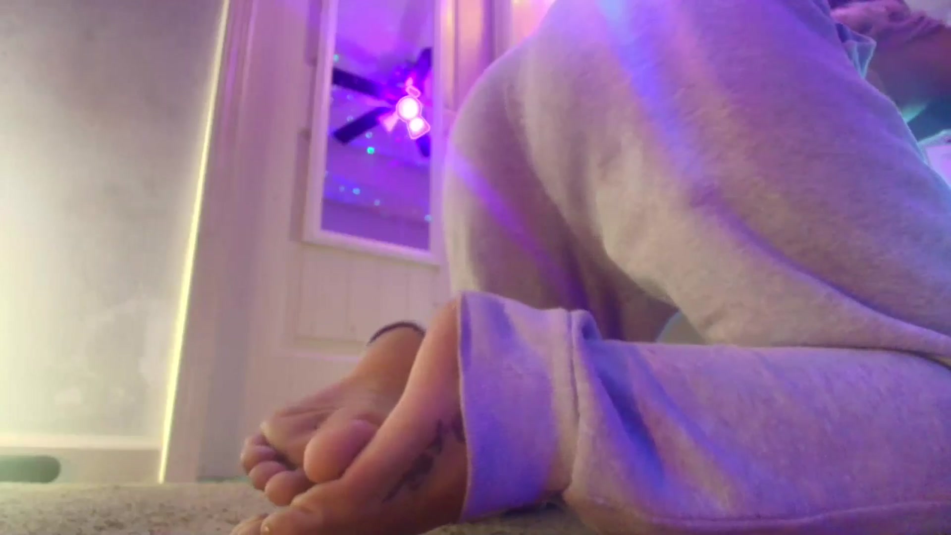 Gallery image thumbnail from PoleBunnyXxx's myfreecams stream on, 04/15/2026, 20:14 image 5 of 20