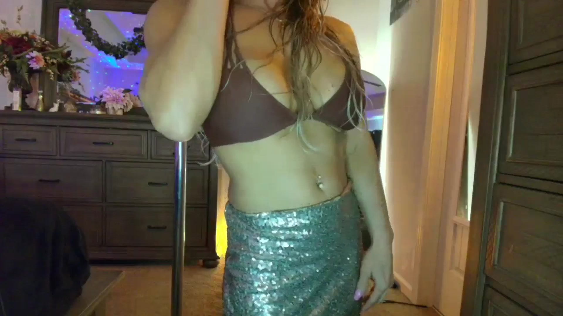 Gallery image thumbnail from PoleBunnyXxx's myfreecams stream on, 04/23/2026, 18:53 image 2 of 20