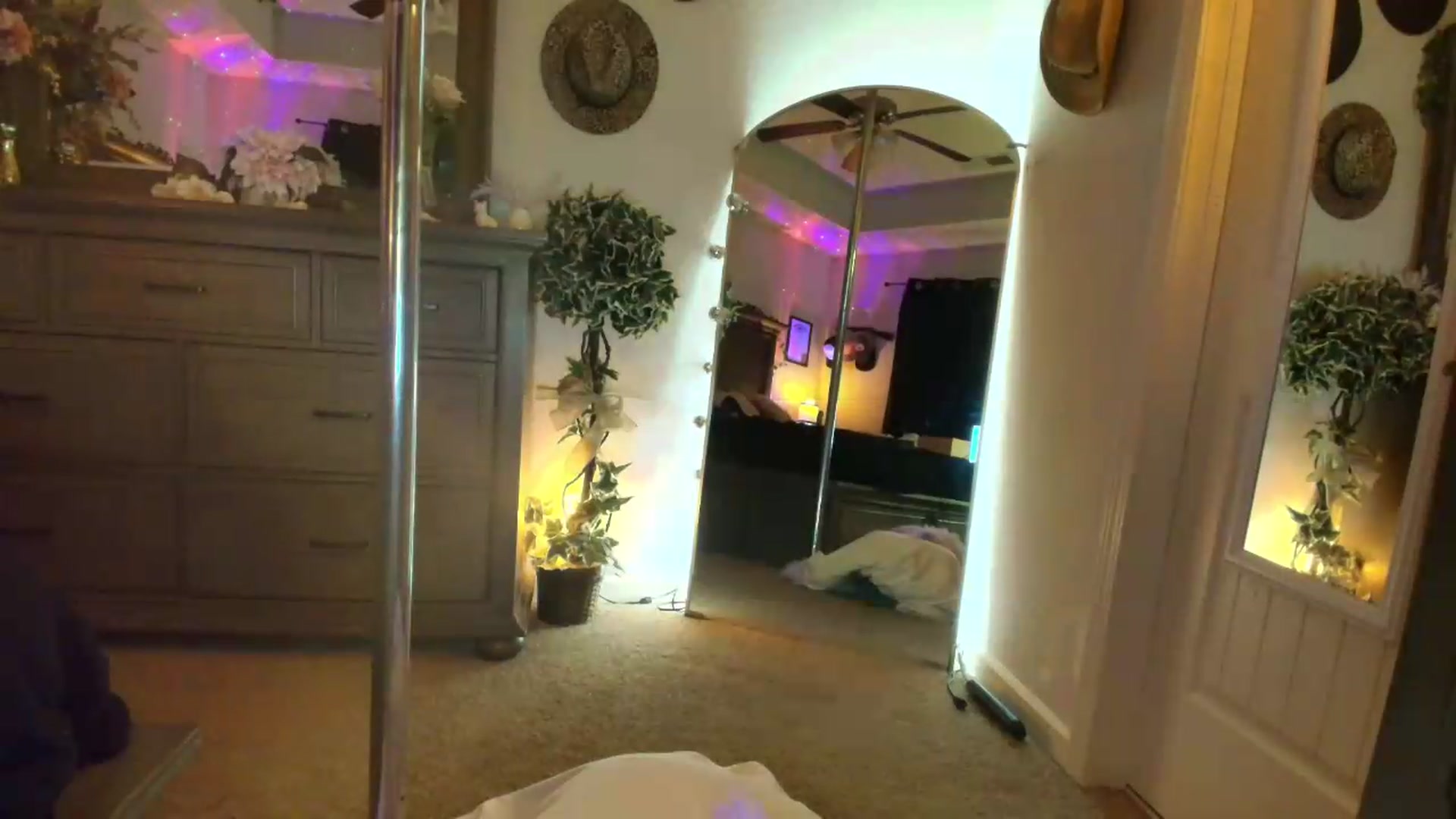 Gallery image thumbnail from PoleBunnyXxx's myfreecams stream on, 05/11/2026, 05:06 image 3 of 20