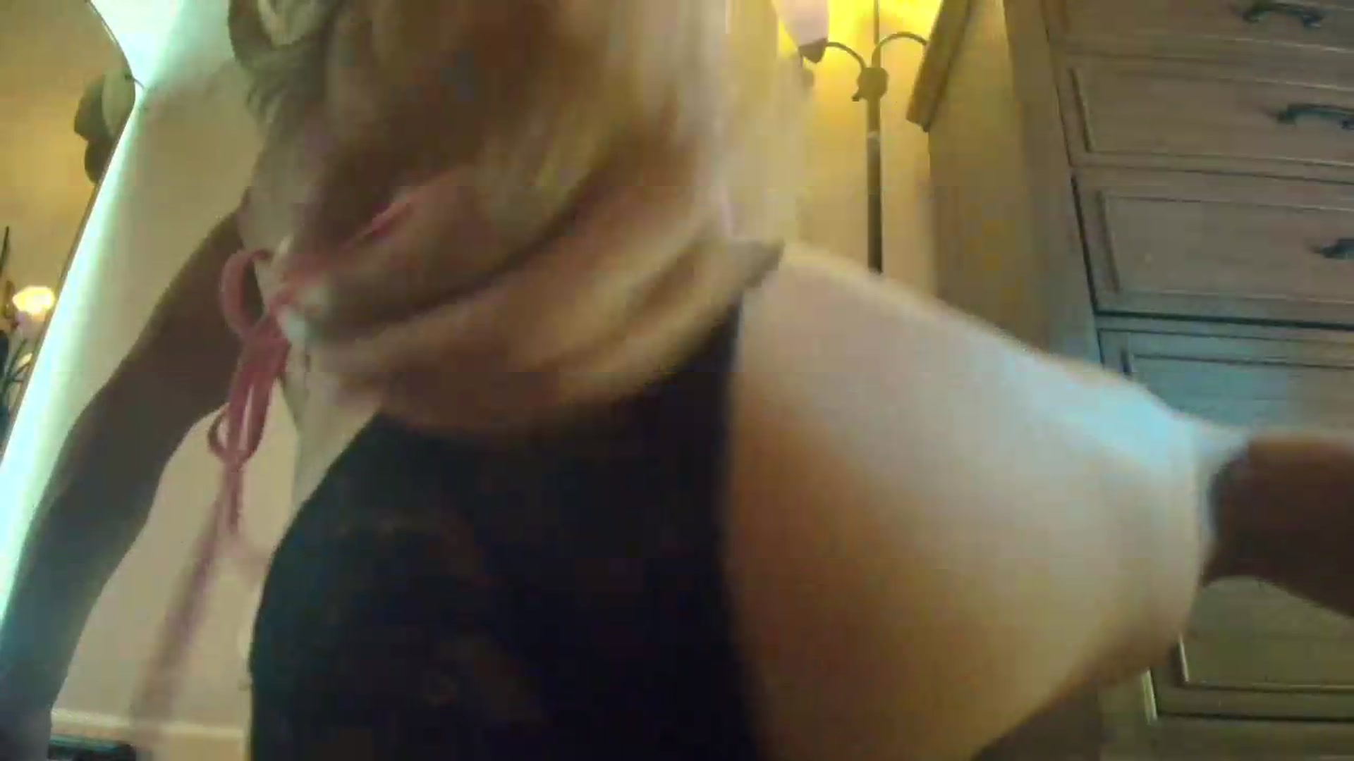 Gallery image thumbnail from PoleBunnyXxx's myfreecams stream on, 05/17/2026, 01:14 image 19 of 20
