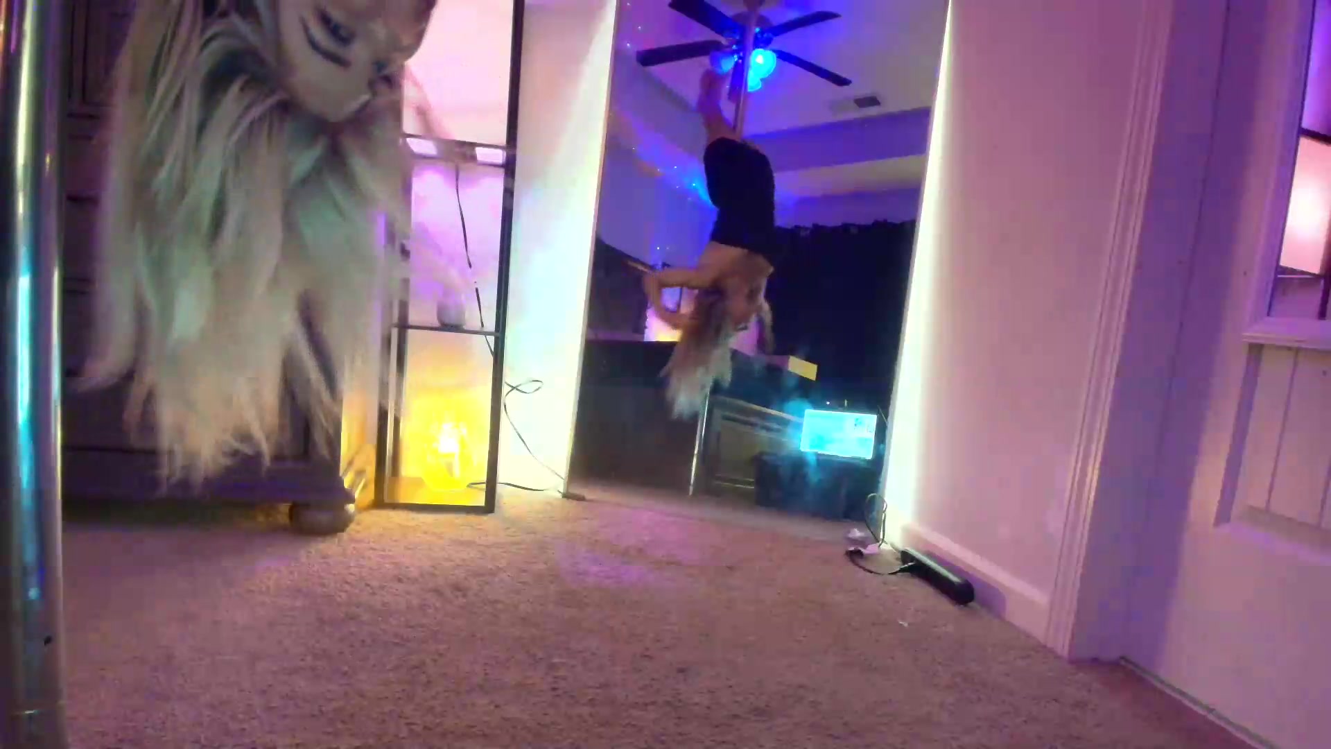 Gallery image thumbnail from PoleBunnyXxx's myfreecams stream on, 06/09/2026, 02:17 image 17 of 20