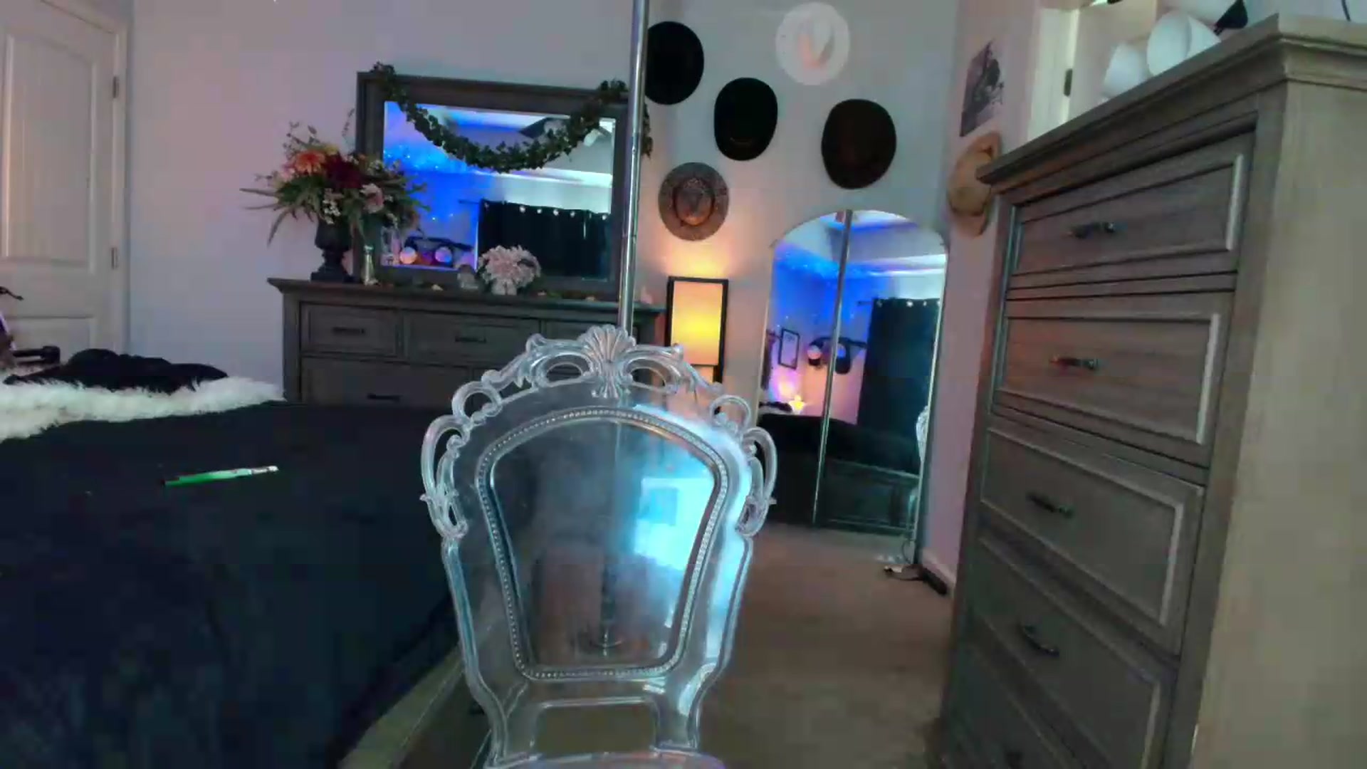 Gallery image thumbnail from PoleBunnyXxx's myfreecams stream on, 06/19/2026, 19:23 image 5 of 20