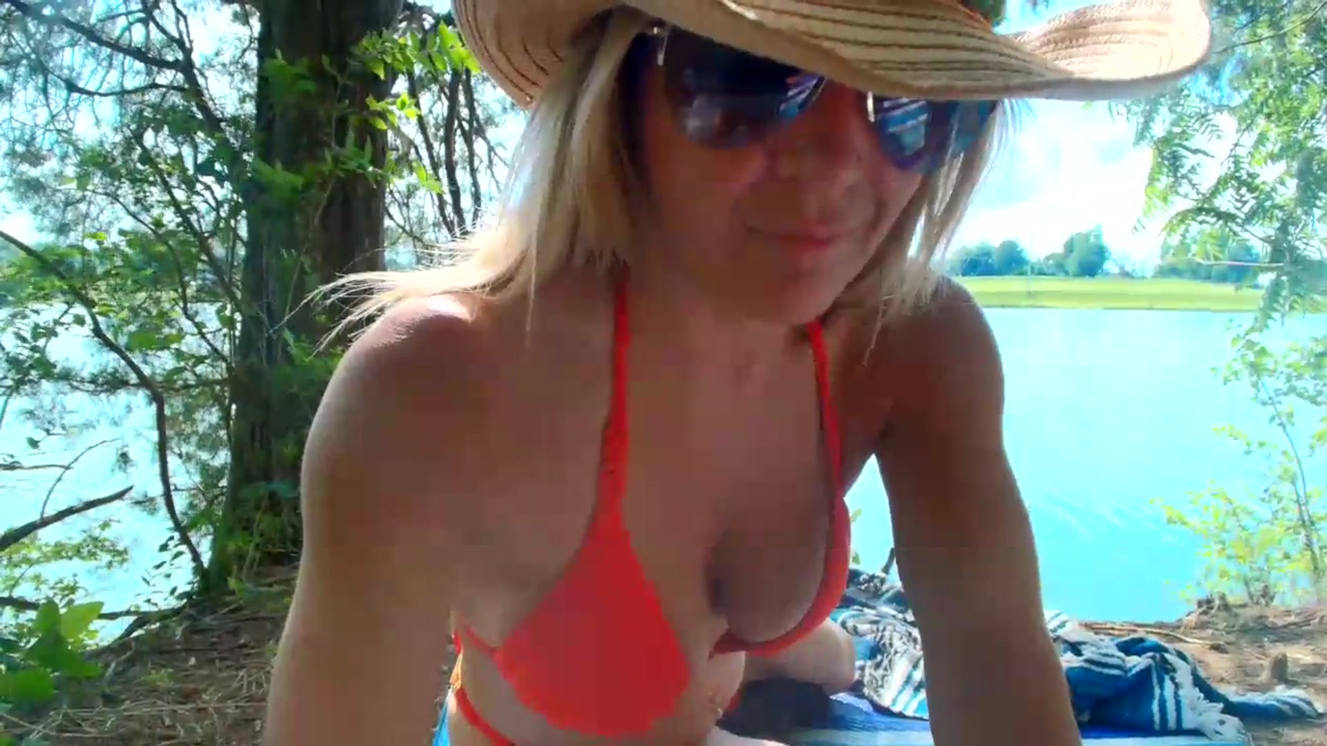 Gallery image thumbnail from PoleBunnyXxx's myfreecams stream on, 06/21/2026, 21:41 image 6 of 20
