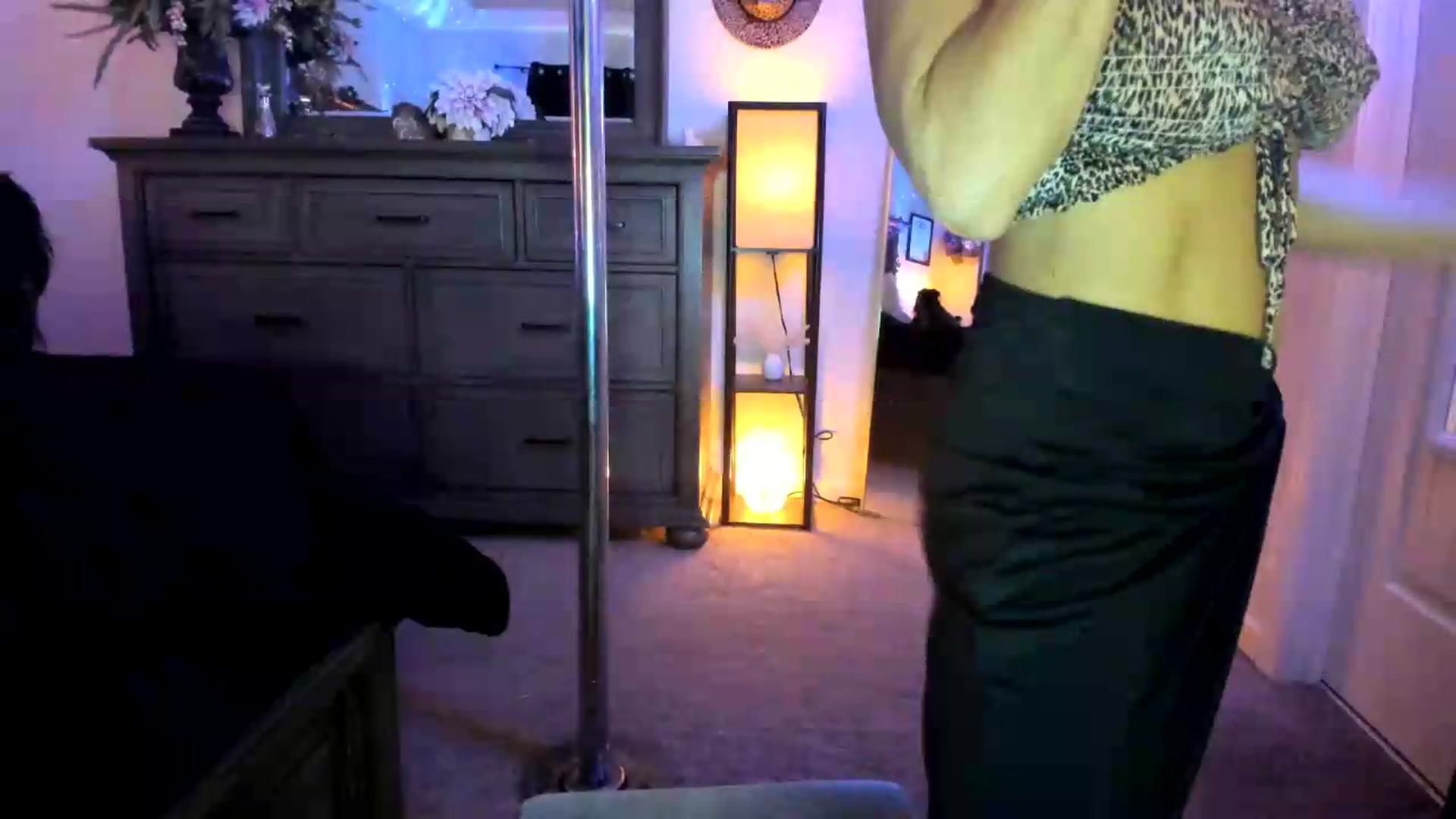 Gallery image thumbnail from PoleBunnyXxx's myfreecams stream on, 06/29/2026, 24:19 image 16 of 20