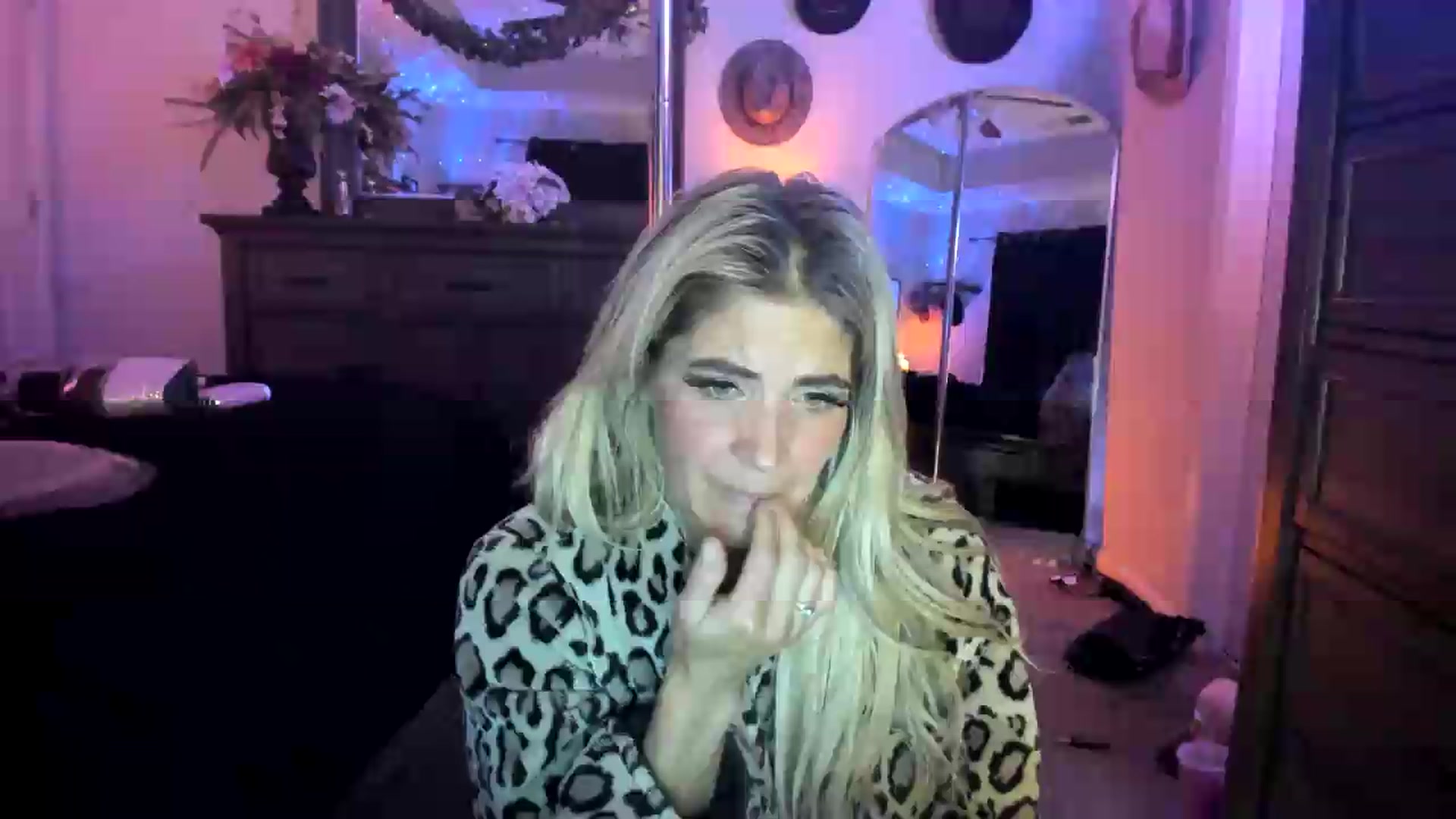 Gallery image thumbnail from PoleBunnyXxx's myfreecams stream on, 06/29/2026, 08:15 image 6 of 20