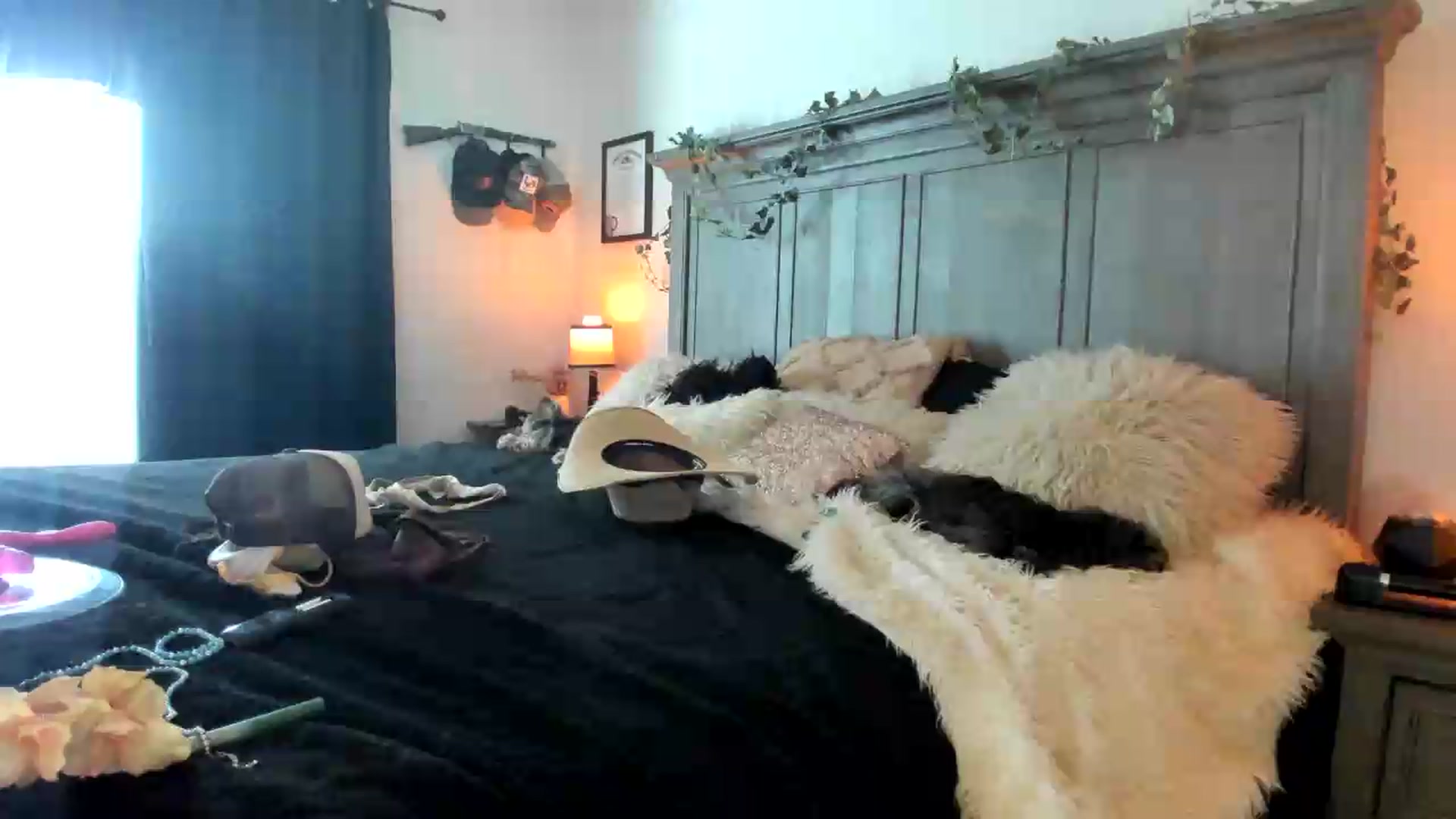 Gallery image thumbnail from PoleBunnyXxx's myfreecams stream on, 07/16/2026, 19:35 image 8 of 20