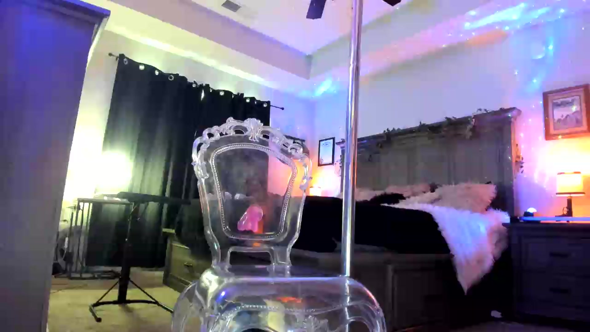 Gallery image thumbnail from PoleBunnyXxx's myfreecams stream on, 08/04/2026, 24:24 image 2 of 20