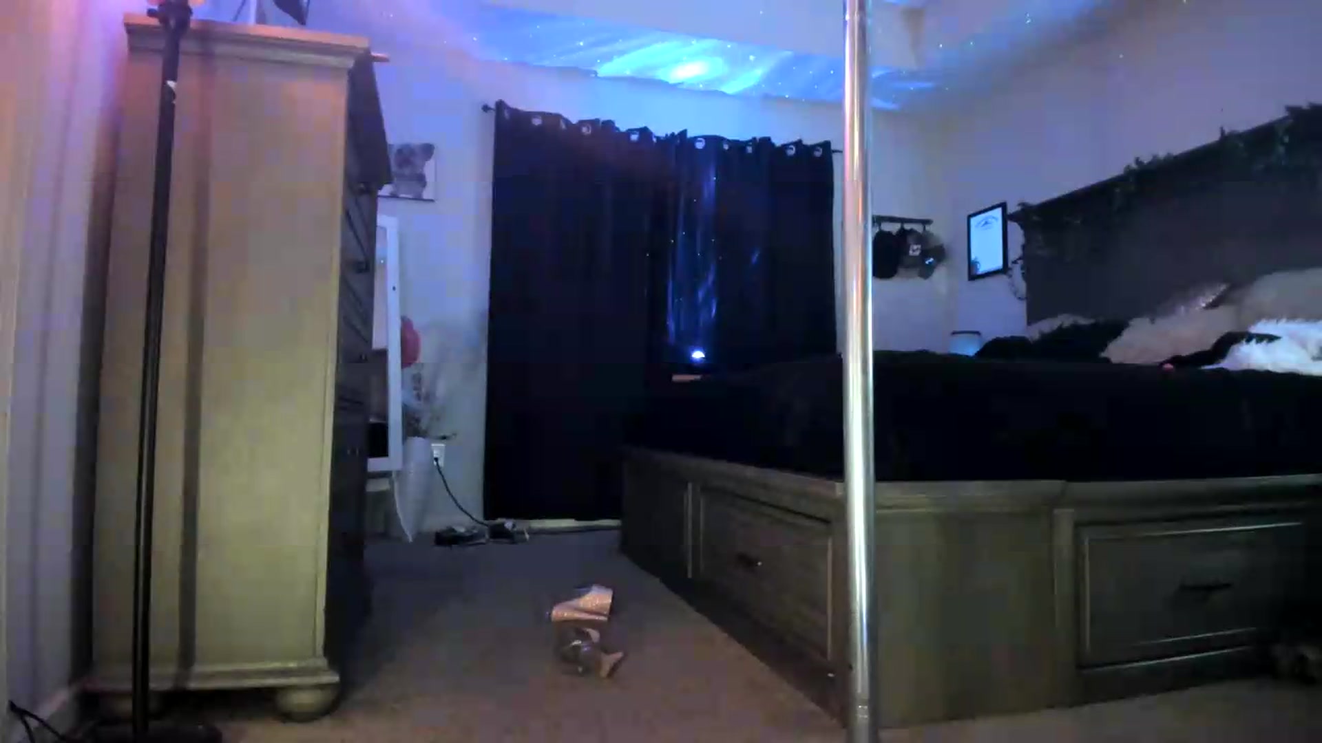 Gallery image thumbnail from PoleBunnyXxx's myfreecams stream on, 08/13/2026, 01:14 image 2 of 20
