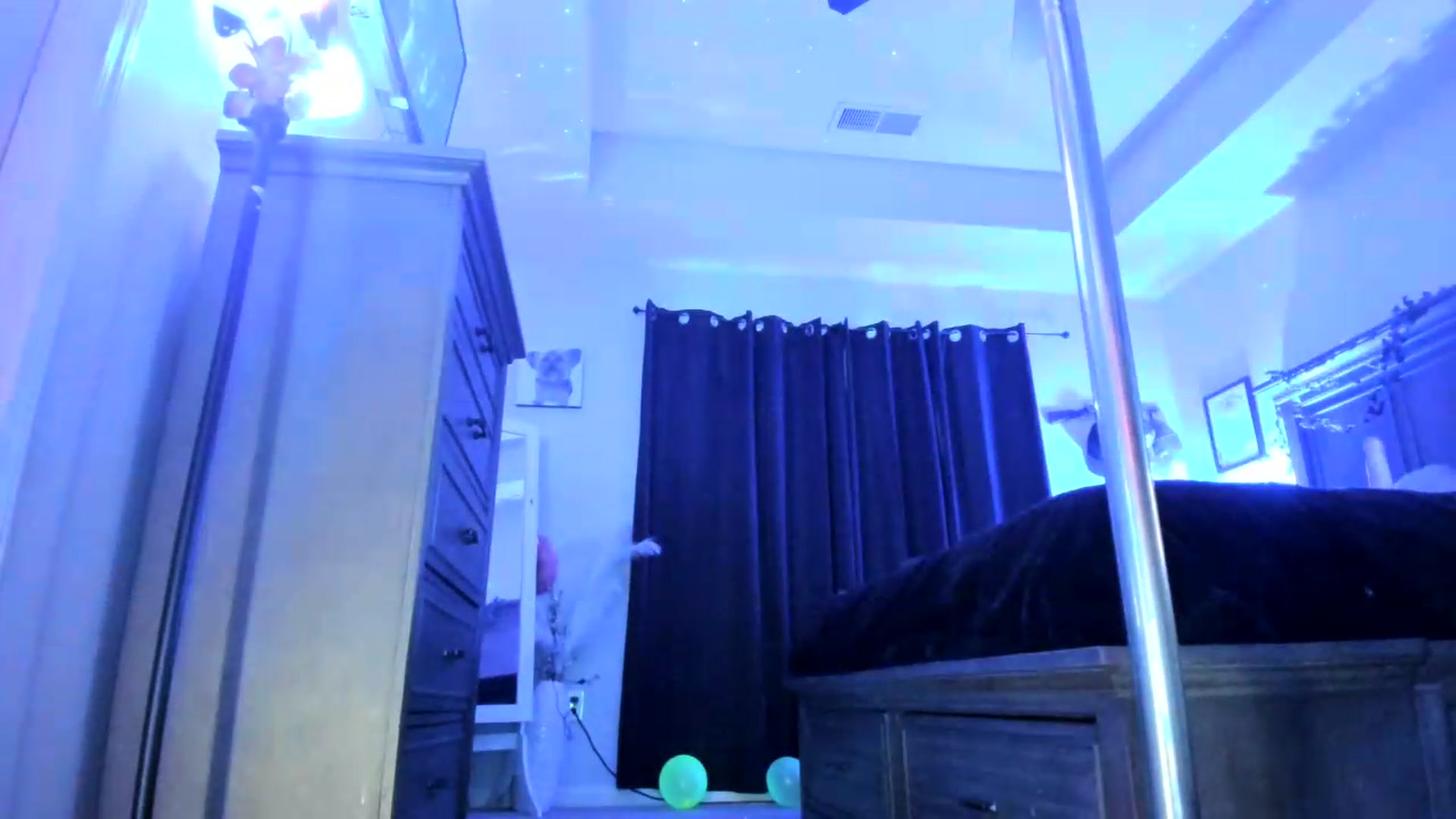 Gallery image thumbnail from PoleBunnyXxx's myfreecams stream on, 08/17/2026, 24:01 image 9 of 20