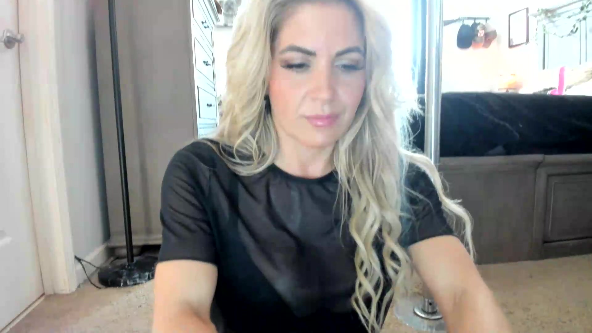 Gallery image thumbnail from PoleBunnyXxx's myfreecams stream on, 08/28/2026, 19:23 image 19 of 20