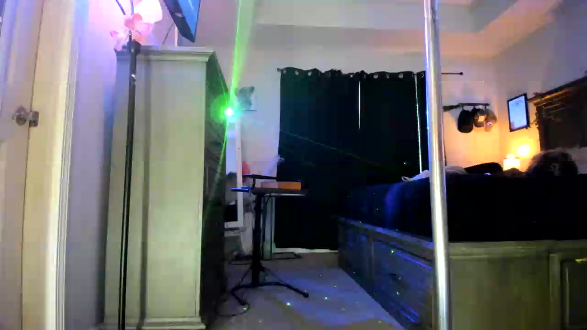 Gallery image thumbnail from PoleBunnyXxx's myfreecams stream on, 08/31/2026, 24:57 image 13 of 20
